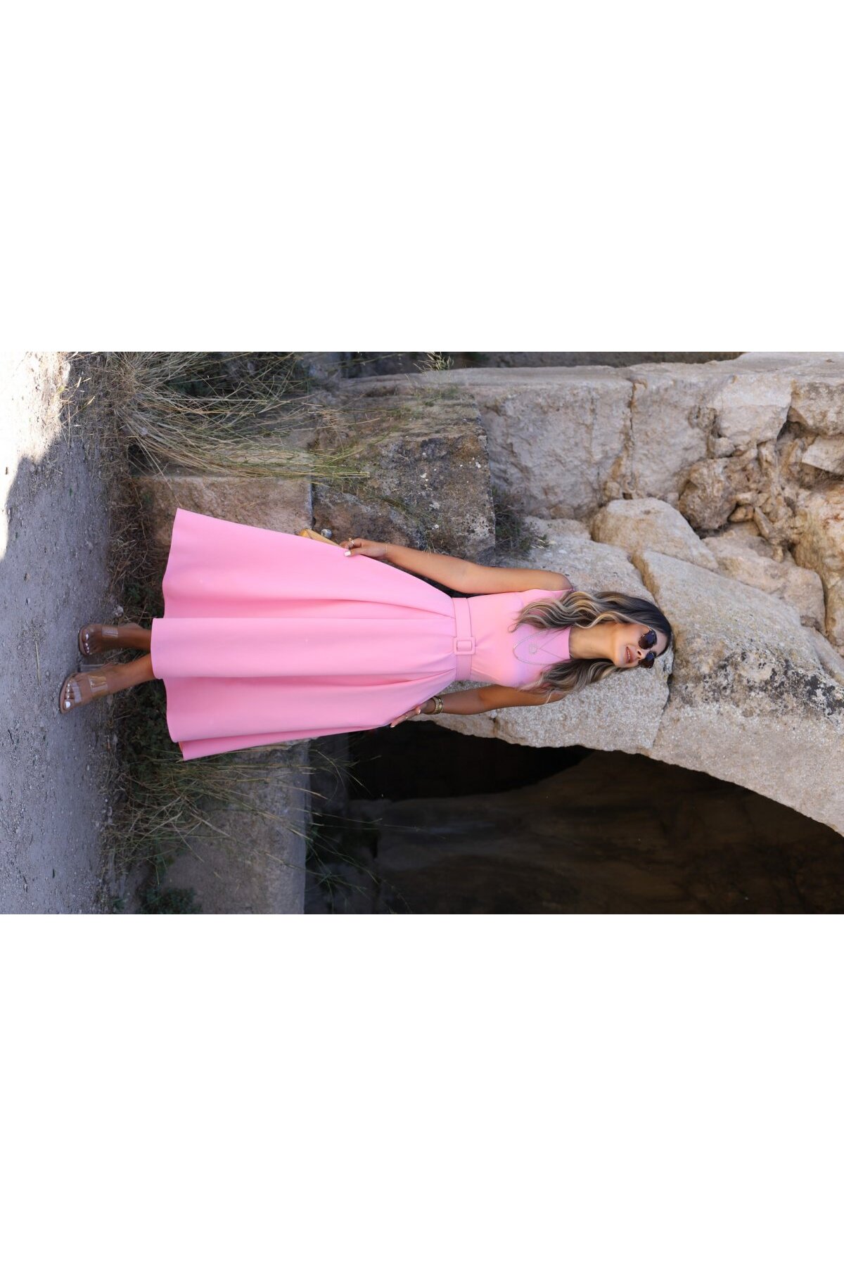 bytugcekaya  Pembe Halter Yaka Kemerli Kloş Elbise