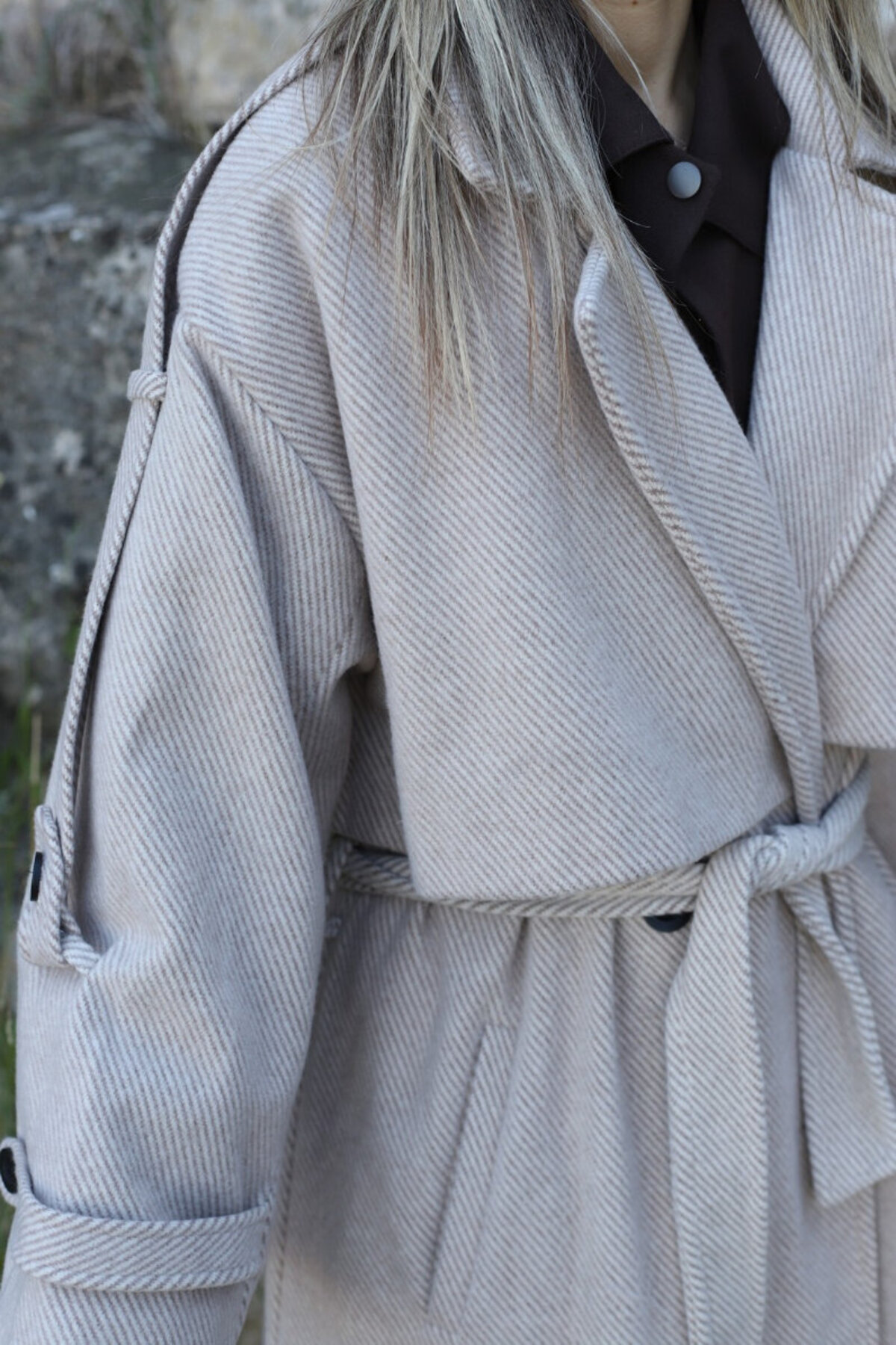 bytugcekaya  Vizon Standart Beden Çizgili Astarlı Düğme Detay Kaşe Kaban - Görsel 3