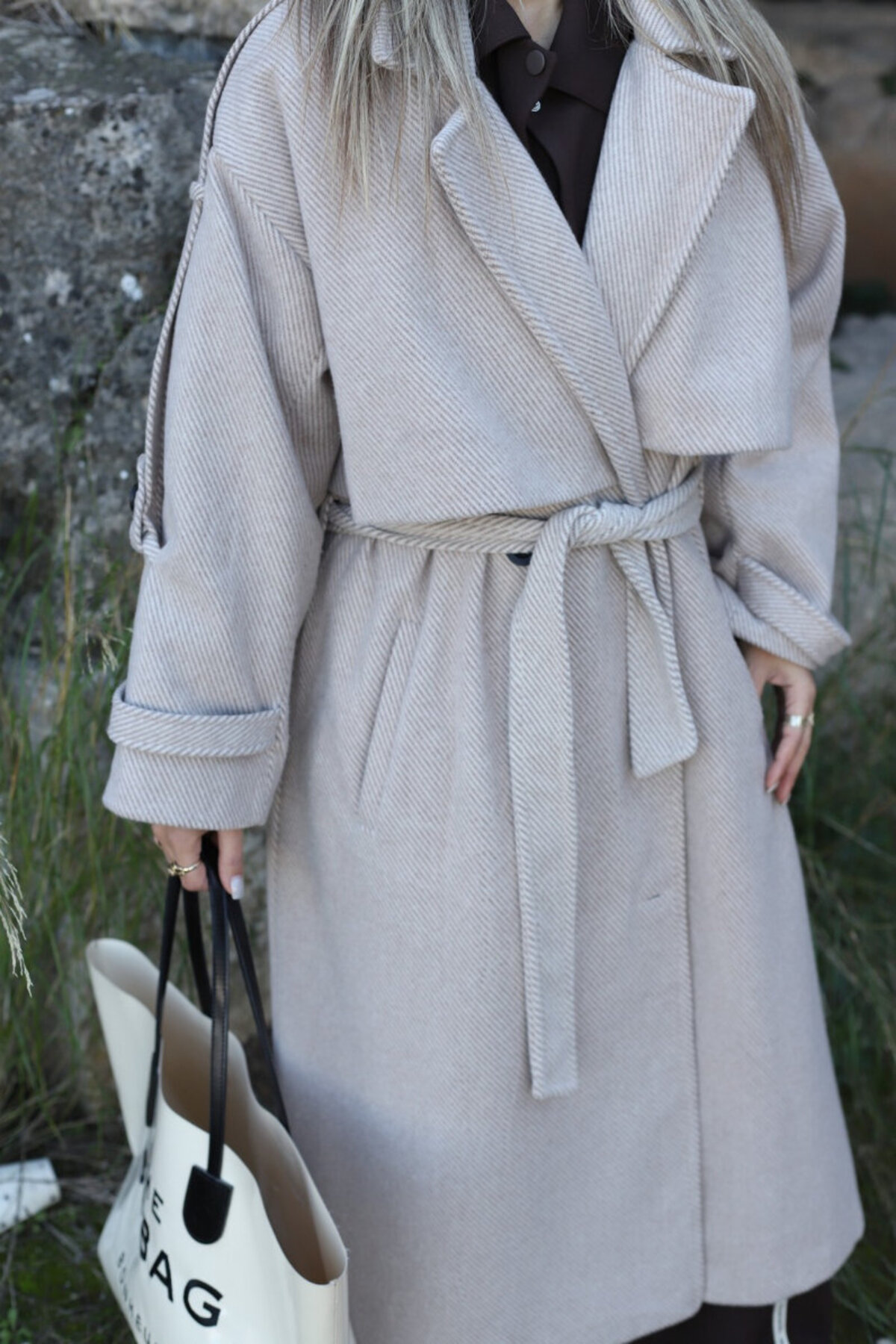 bytugcekaya  Vizon Standart Beden Çizgili Astarlı Düğme Detay Kaşe Kaban - Görsel 4