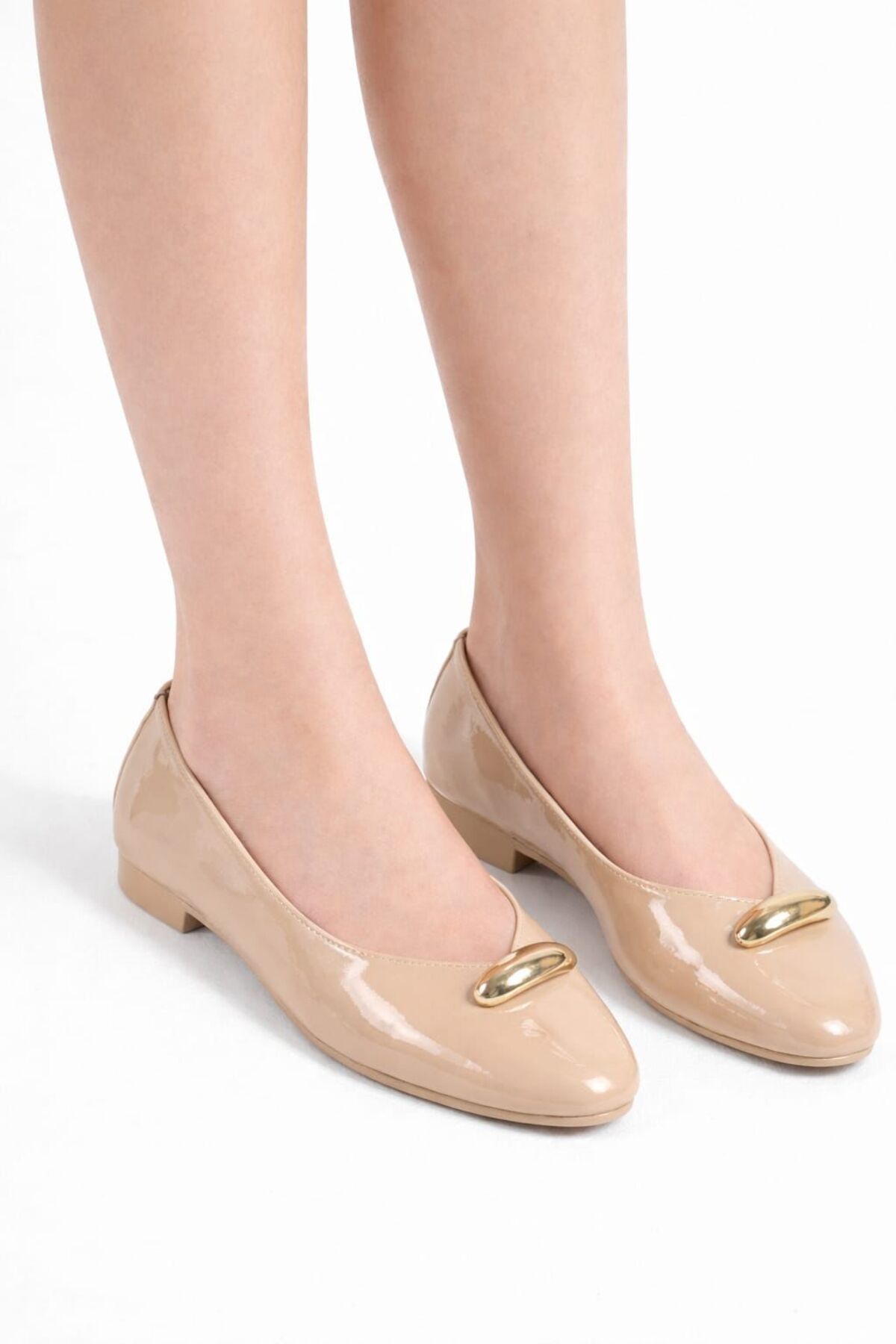 MAYA SHOES Bej Kırışık Rugan Yuvarlak Burunlu Tokalıkapalı babet görsel 3