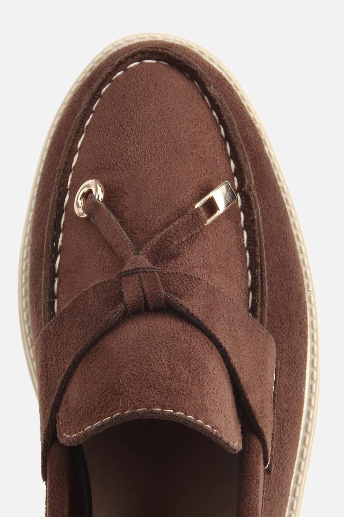 Yaya by Hotiç Kadın Kahverengi̇ Süet Püskül Detaylı Kalın Taban Loafer görsel 5