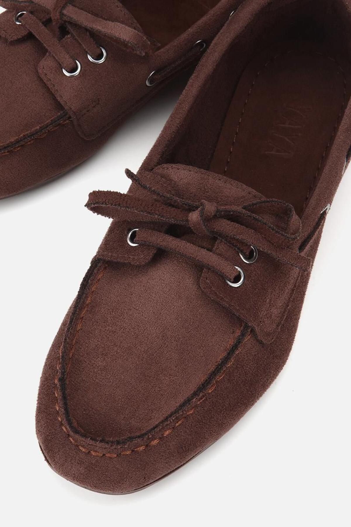 Yaya by Hotiç Kadın Kahverengi Süet Bağcıklı Dikiş Detaylı Loafer görsel 4