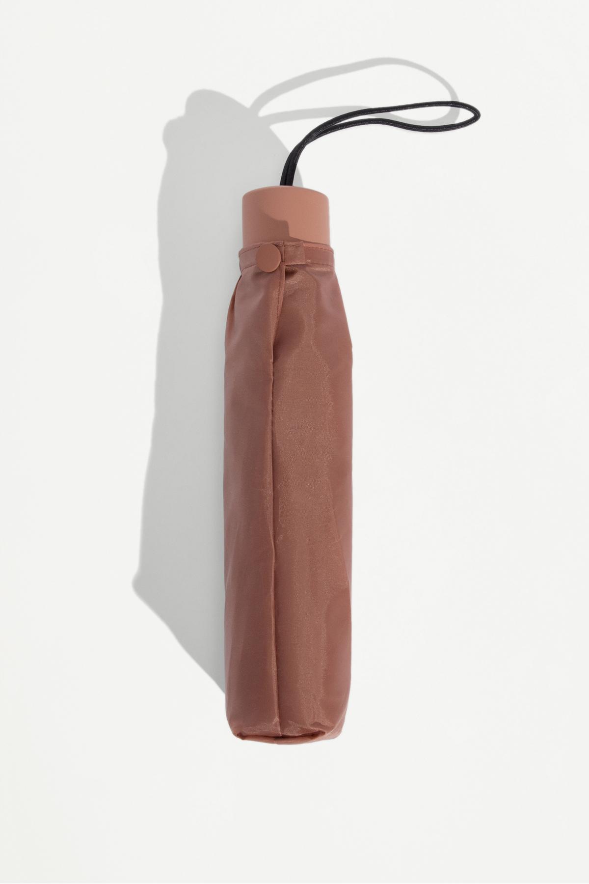Solid color umbrella