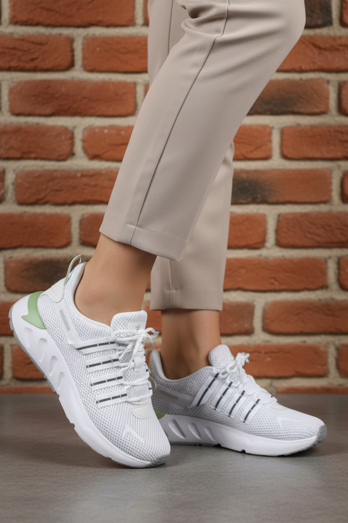 SW-5680 Women's White Comfort Casual Sneaker Shoes