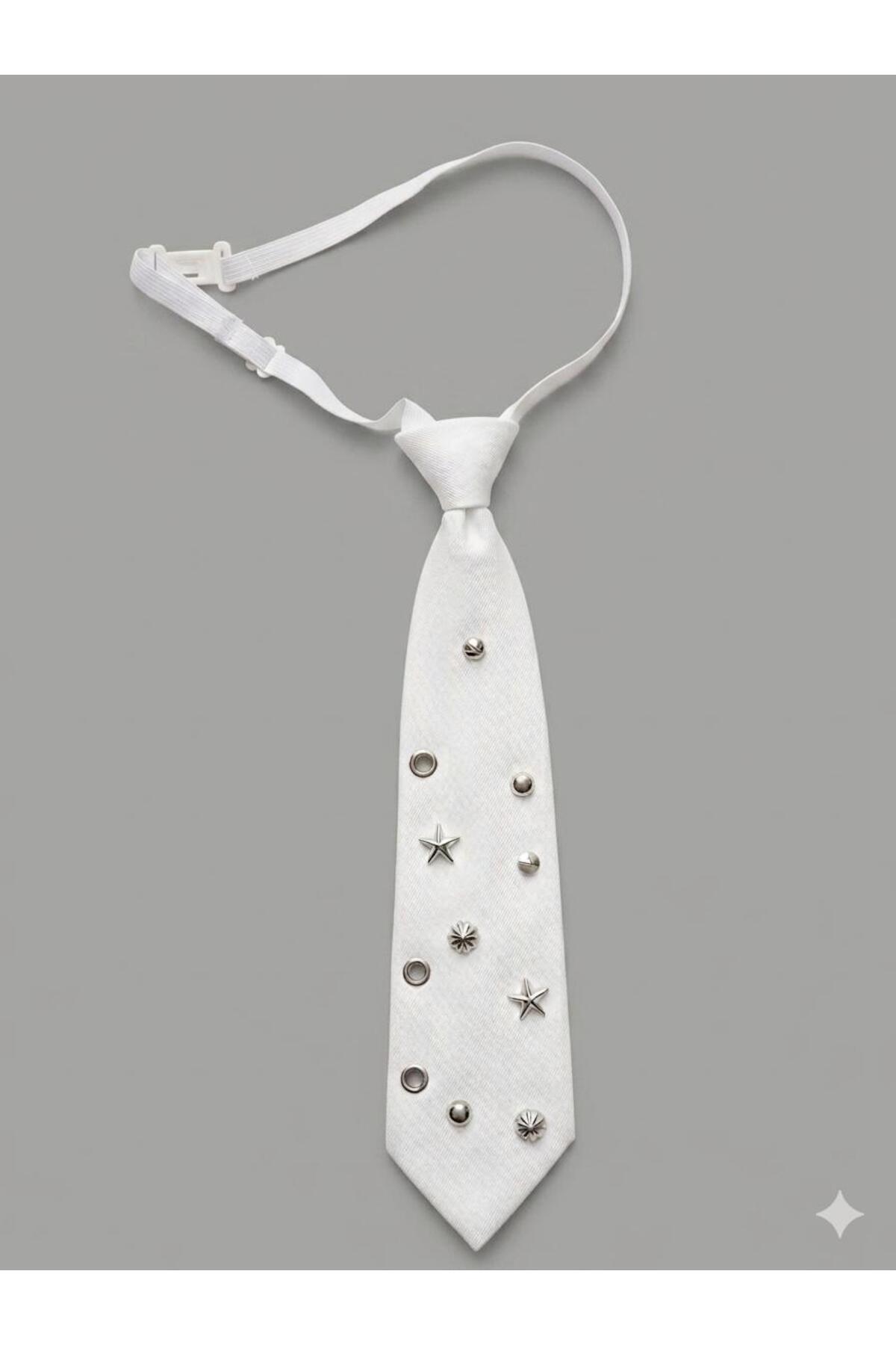 alinastore  ZIMBA DETAYLI MASKÜLEN TARZ KADIN KRAVAT