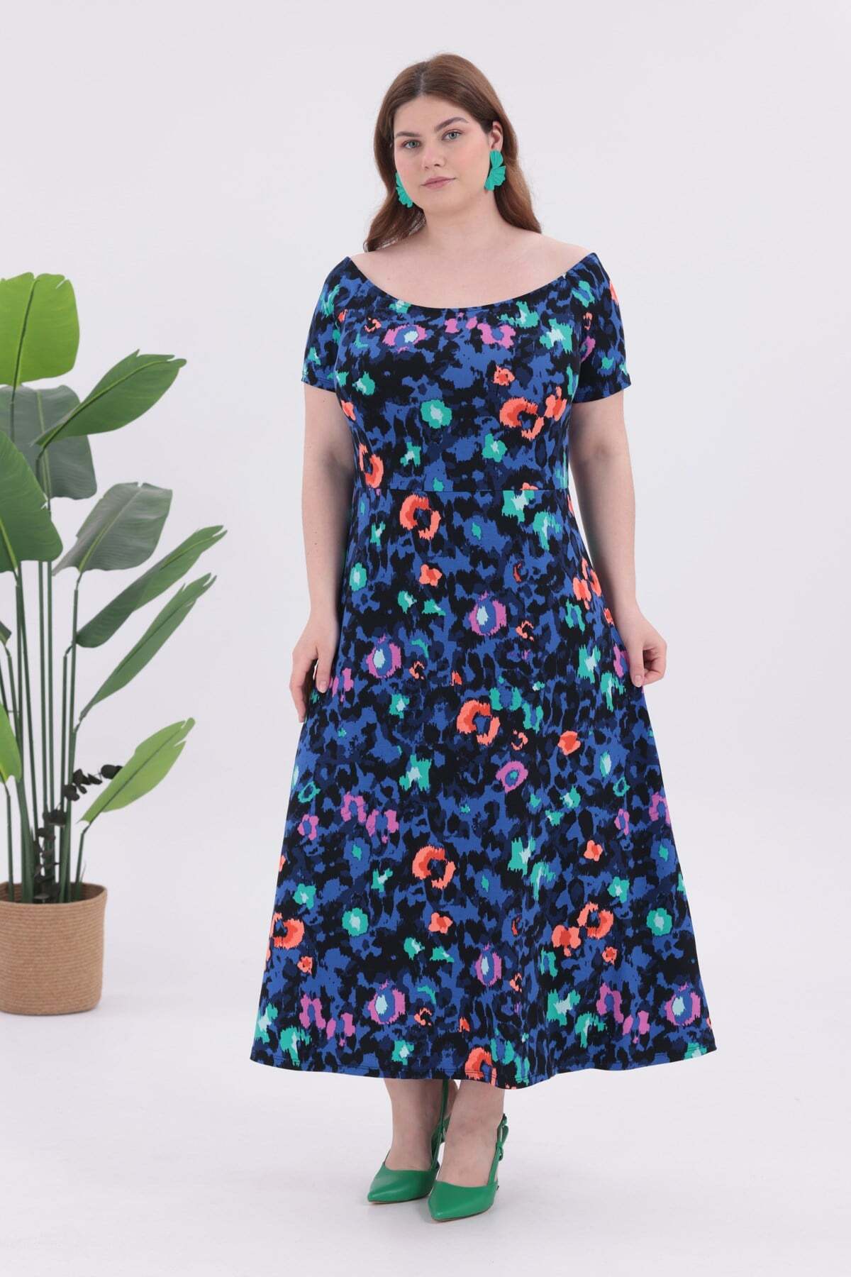 Women's Blue Leopard Pattern Boat Neck Short Sleeve Plus Size Stretch Maxi Dress