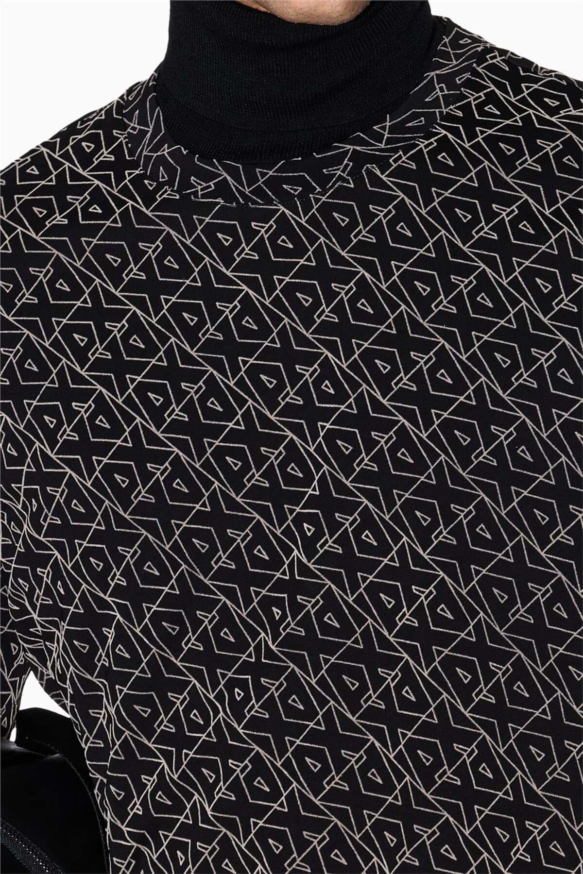 تی‌شرت یقه گرد مردانه مشکی آرمانی اکسچنج تی شرت Armani Exchange
