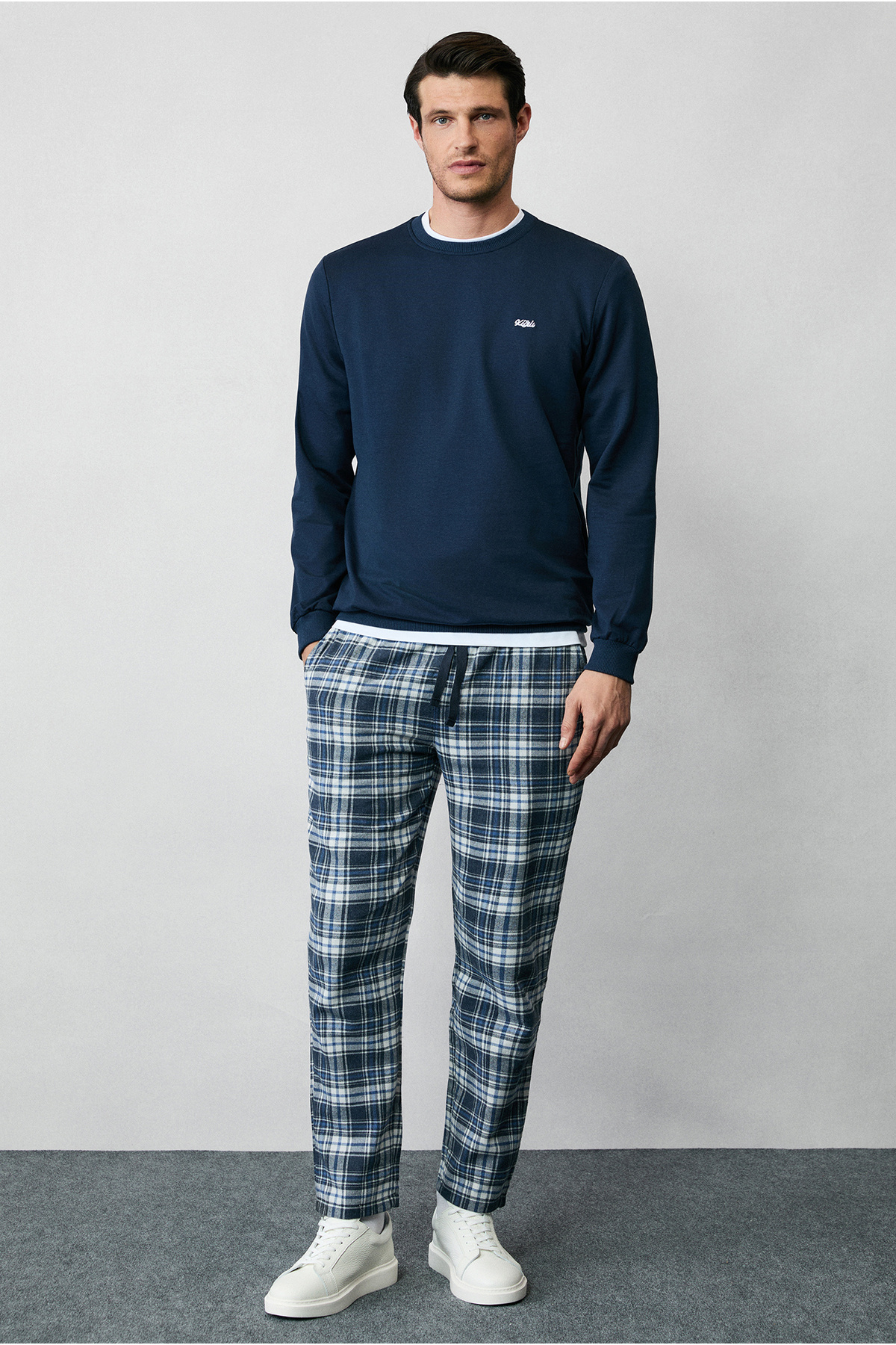 Kiğılı  Pamuk Ekose Örme Çantalı Pijama - Eşofman Altı - Görsel 3