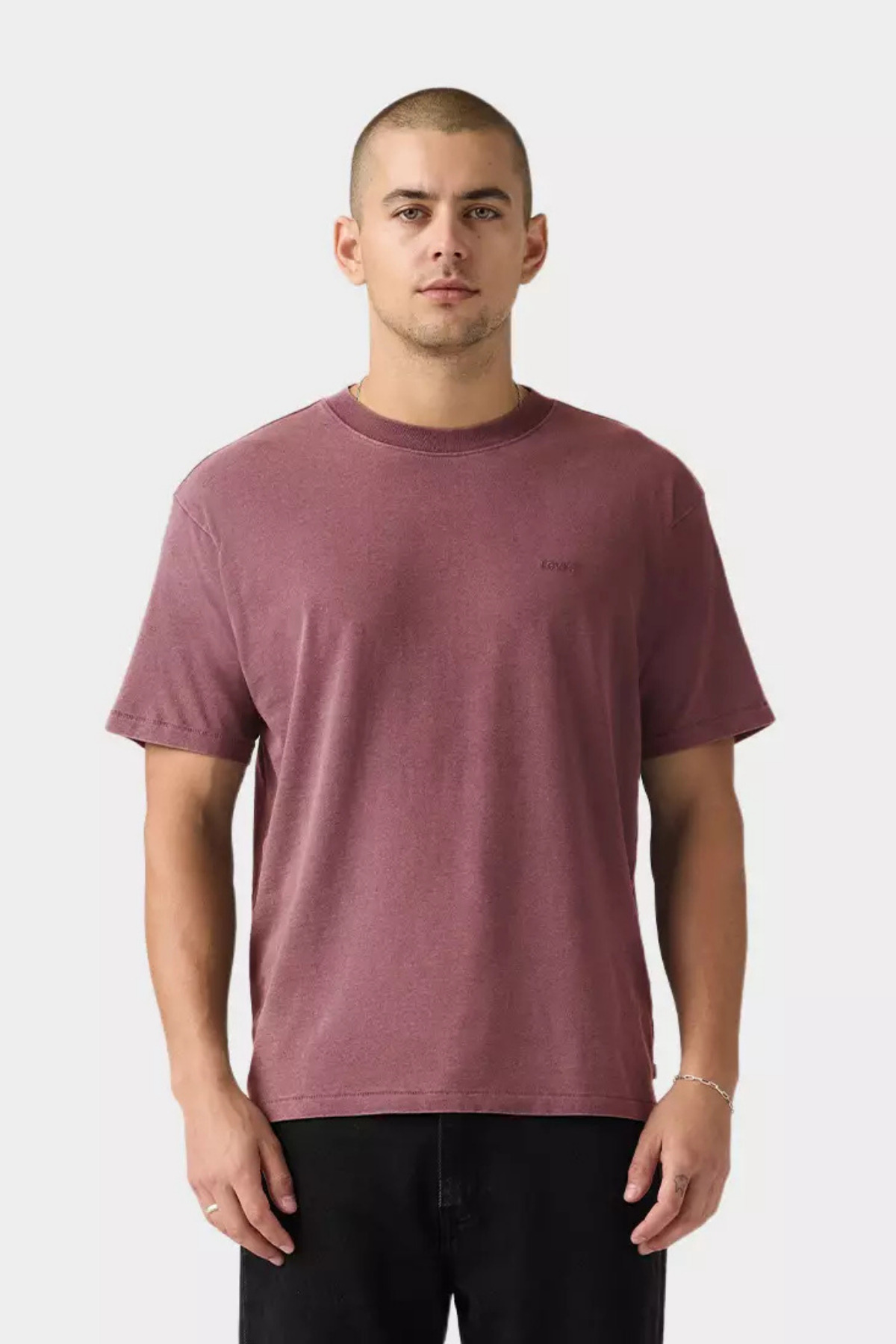 تی شرت مردانه طرح قدیمی قرمز Tab Grunge Wash Roan Rou لیوایز تی شرت Levi's