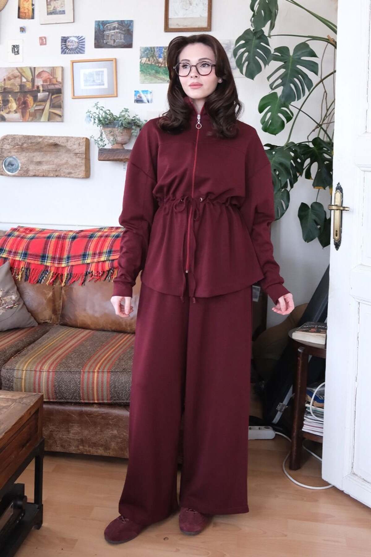 Burgundy Oysho Zippered Set