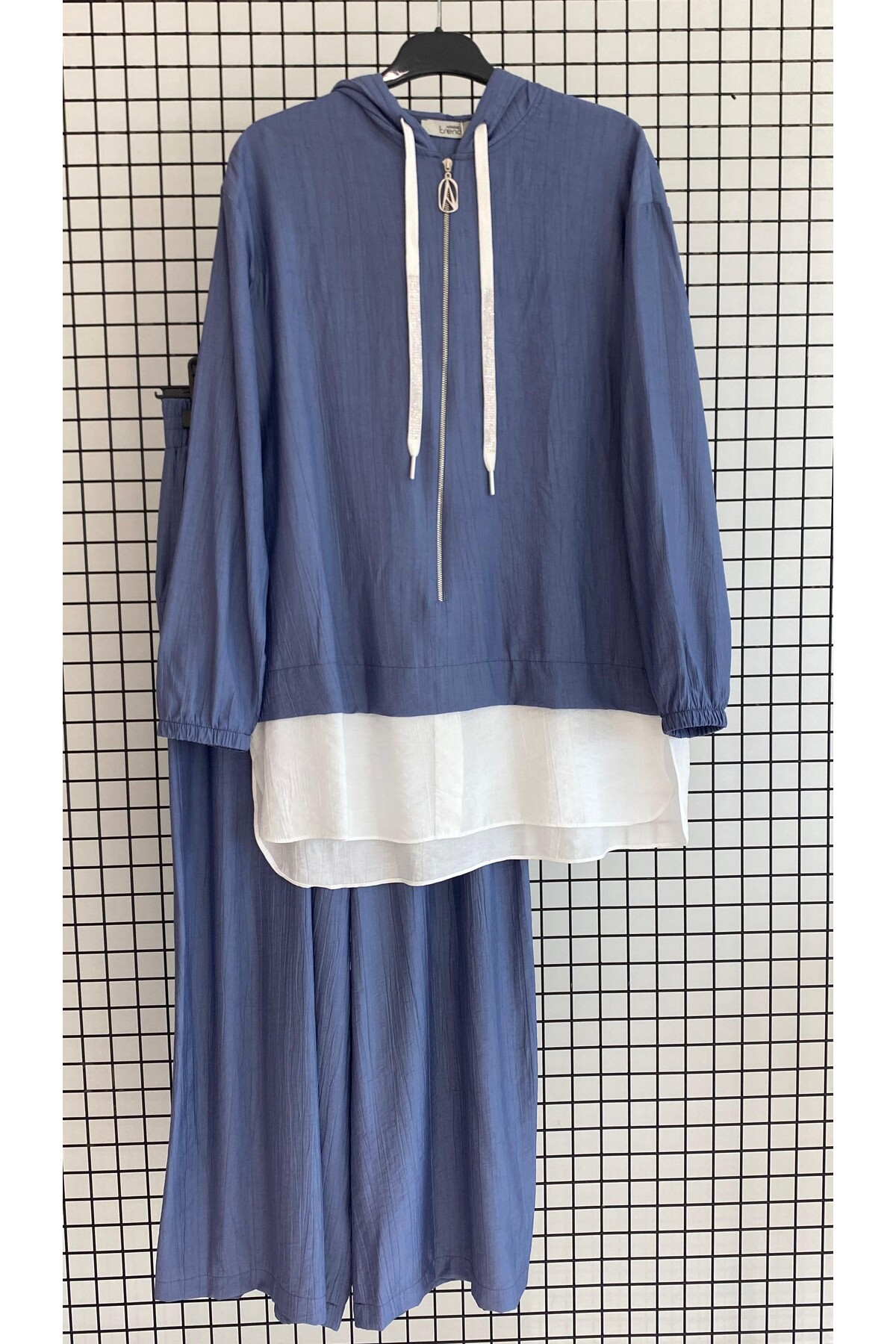 Trendy Hooded Shirt Look Natural Rayon Fabric Full Pattern Double Summer Suit