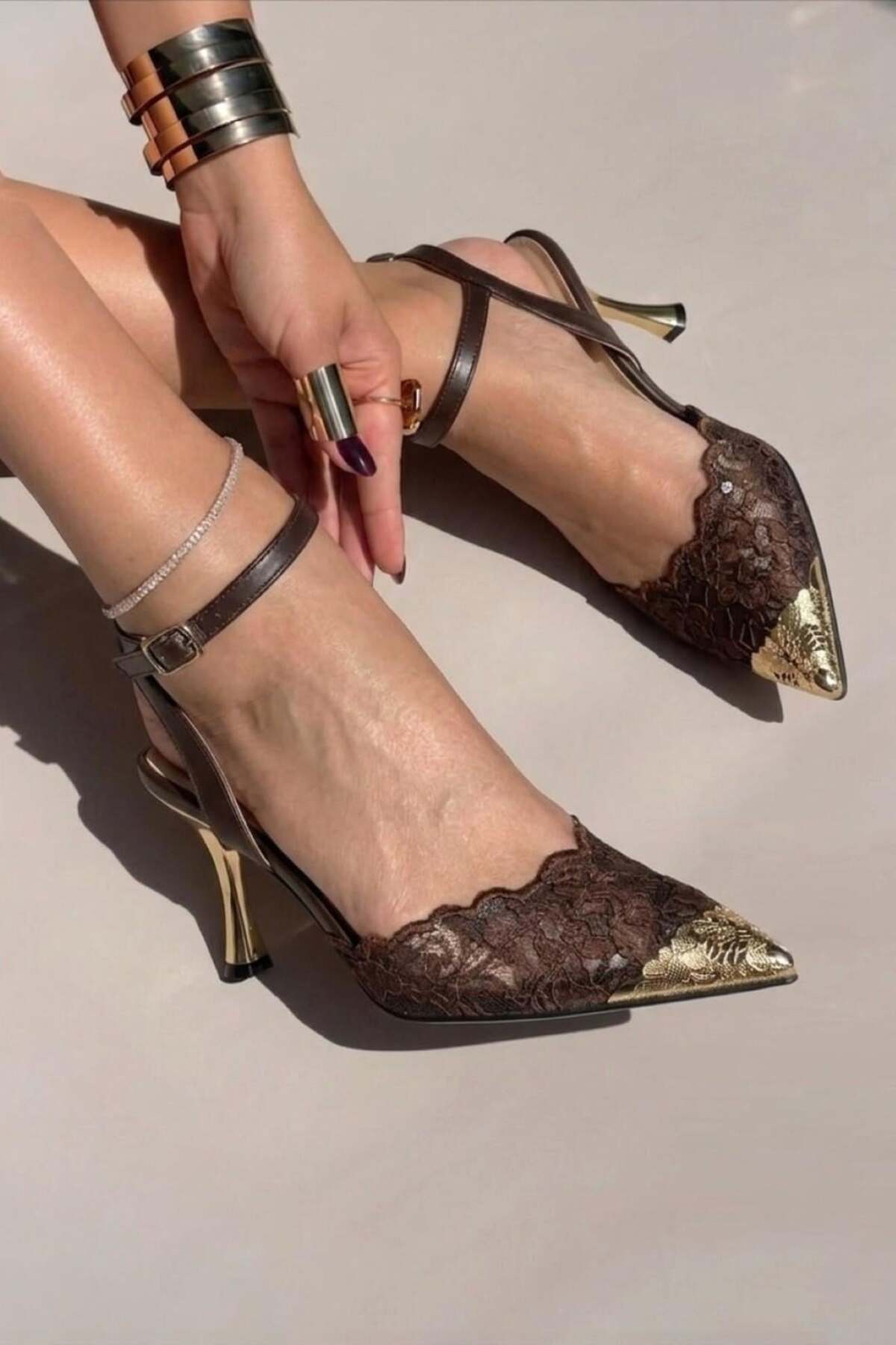 Fox Shoes  Y752093806 Kahverengi Dantel İnce Galveniz Topuklu Kadın Ayakkabı