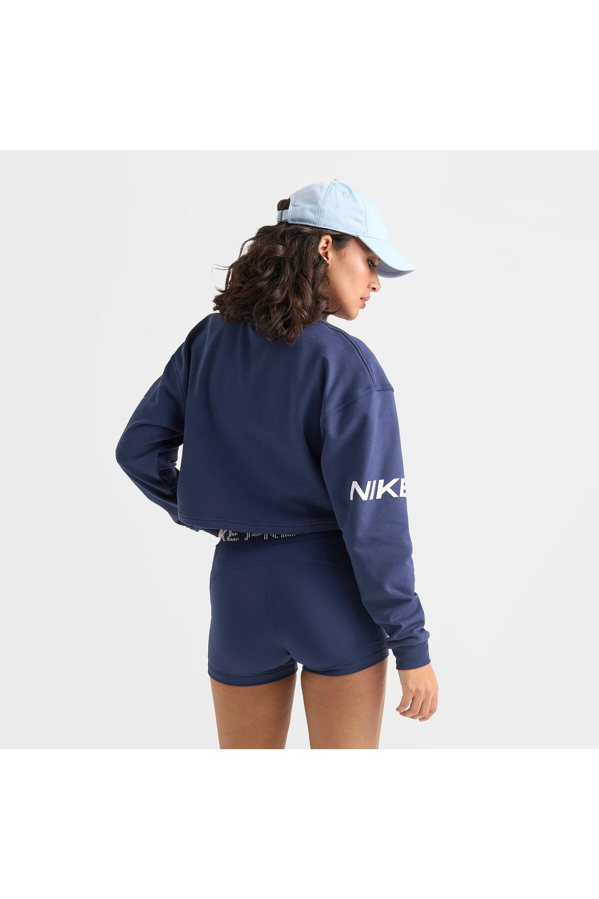 Nike Pro Women's Dri-FIT Loose Crew-Neck French Terry Sweatshirt görsel 3