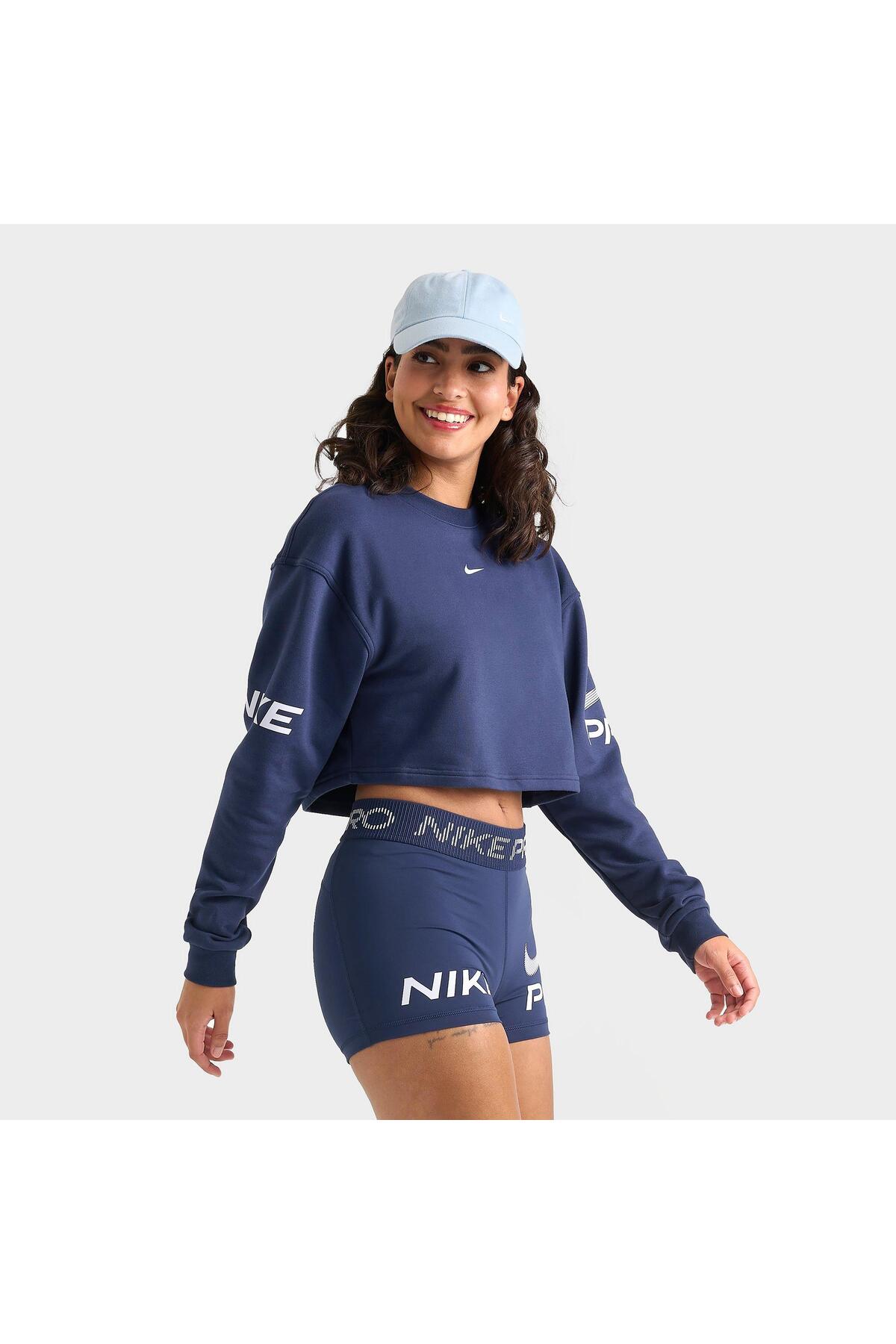 Nike Pro Women's Dri-FIT Loose Crew-Neck French Terry Sweatshirt görsel 2