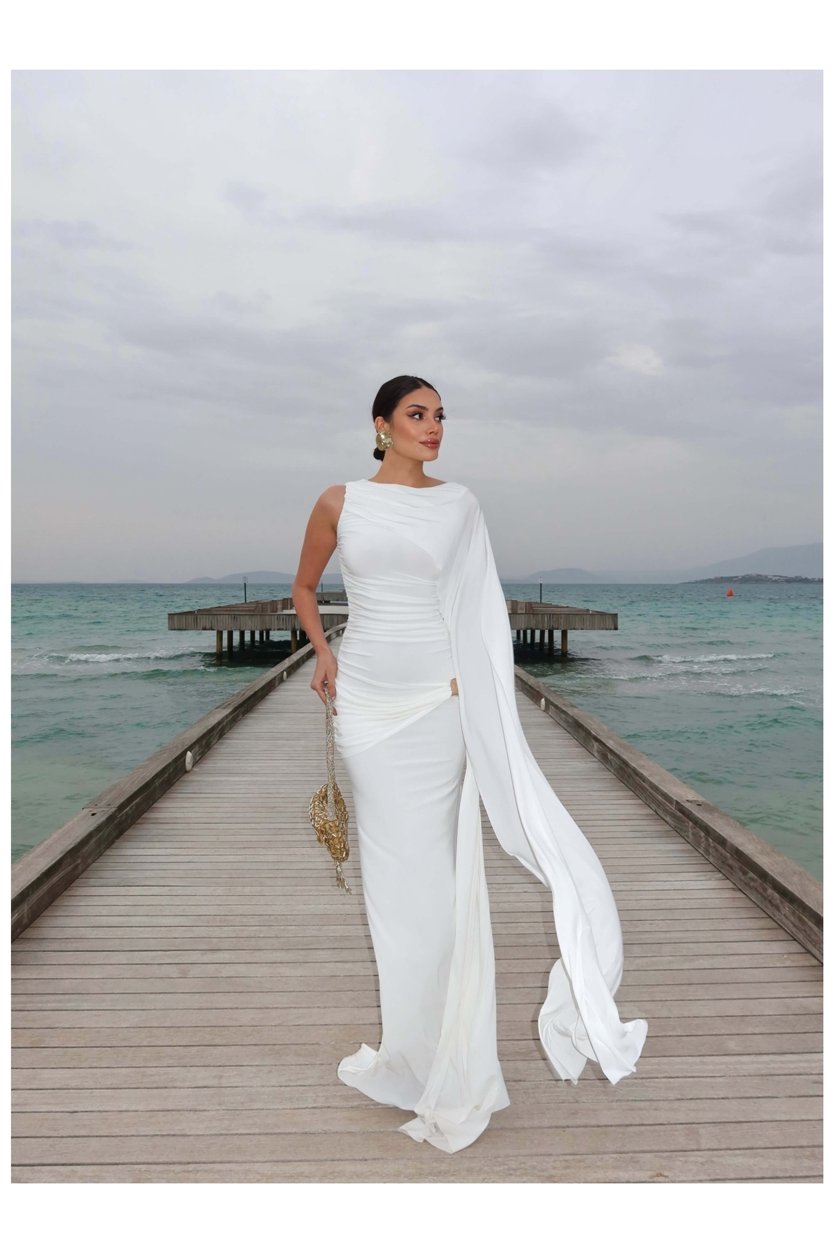 ESRAHELVACI  EH Collection Pelerin Detaylı Drapeli Uzun Elbise - Görsel 6