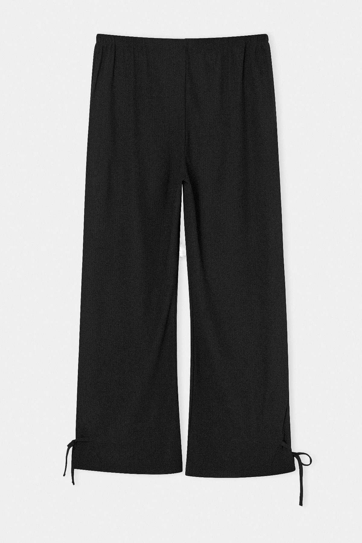 Trendyolmilla  Siyah Paçası Fiyonk Detaylı Bürümcük Dokulu Örme Büyük Beden Pantolon TBBSS26AR00037 - Görsel 3