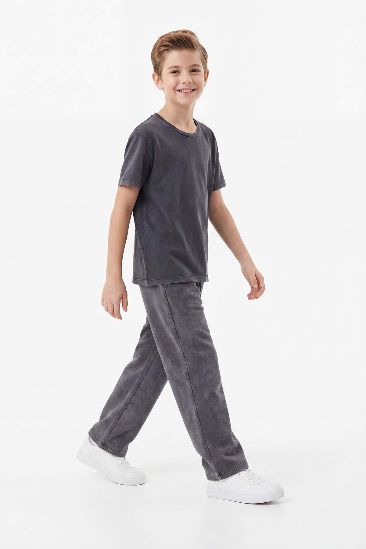 Trendyolmilla  Antrasit Düz Örme Erkek Çocuk Asit Yıkamalı Alt - Üst Takım TKDSS26AU00011 - Görsel 2