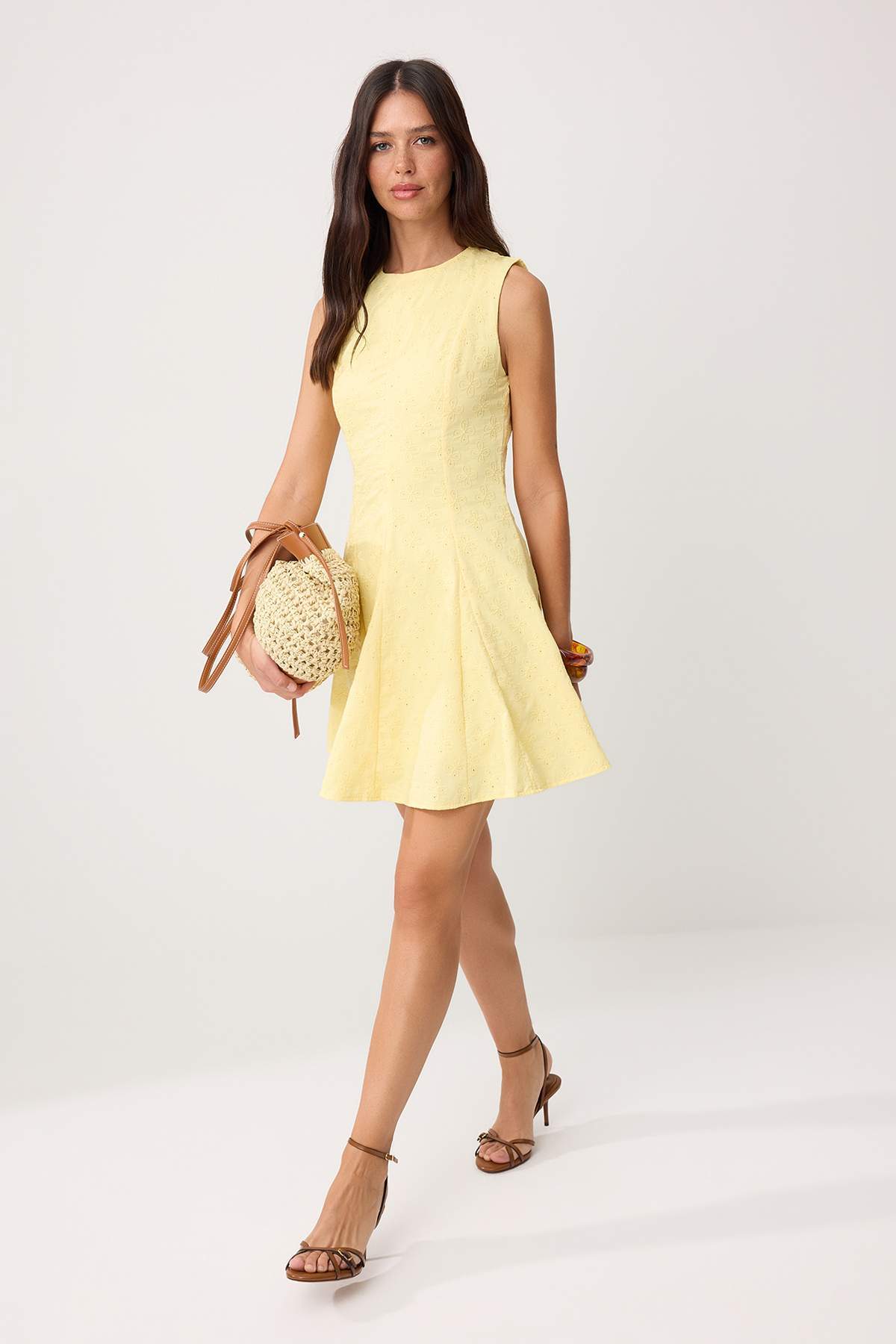 Trendyolmilla  Sarı Düz Brodeli Kısa / Mini Dokuma Elbise TWOSS25EL00884