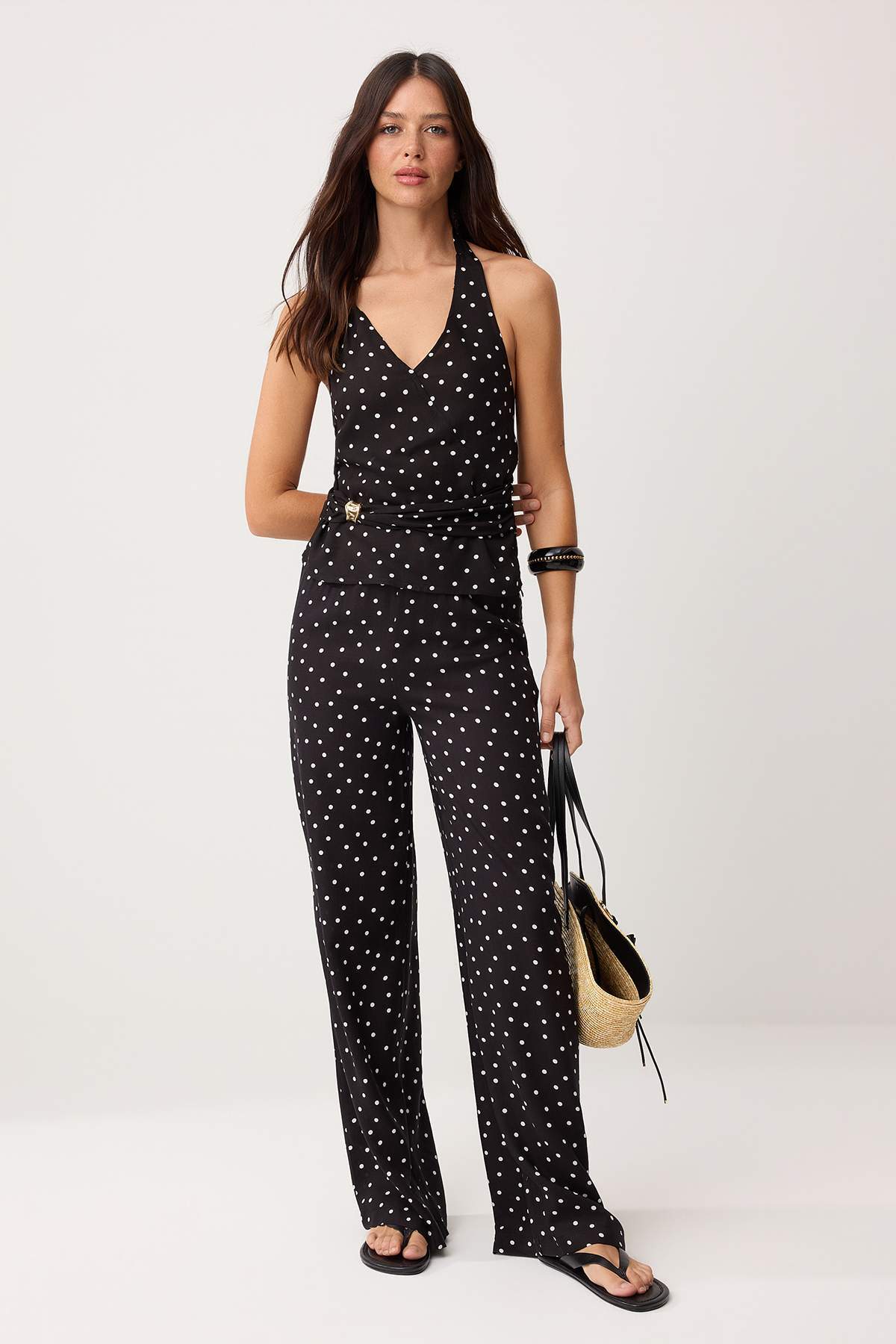 Trendyolmilla  Siyah-Çok Renkli Puantiyeli Tokalı Bluz Geniş Paça Pantolon Dokuma Alt - Üst Takım TWOSS26AU00114