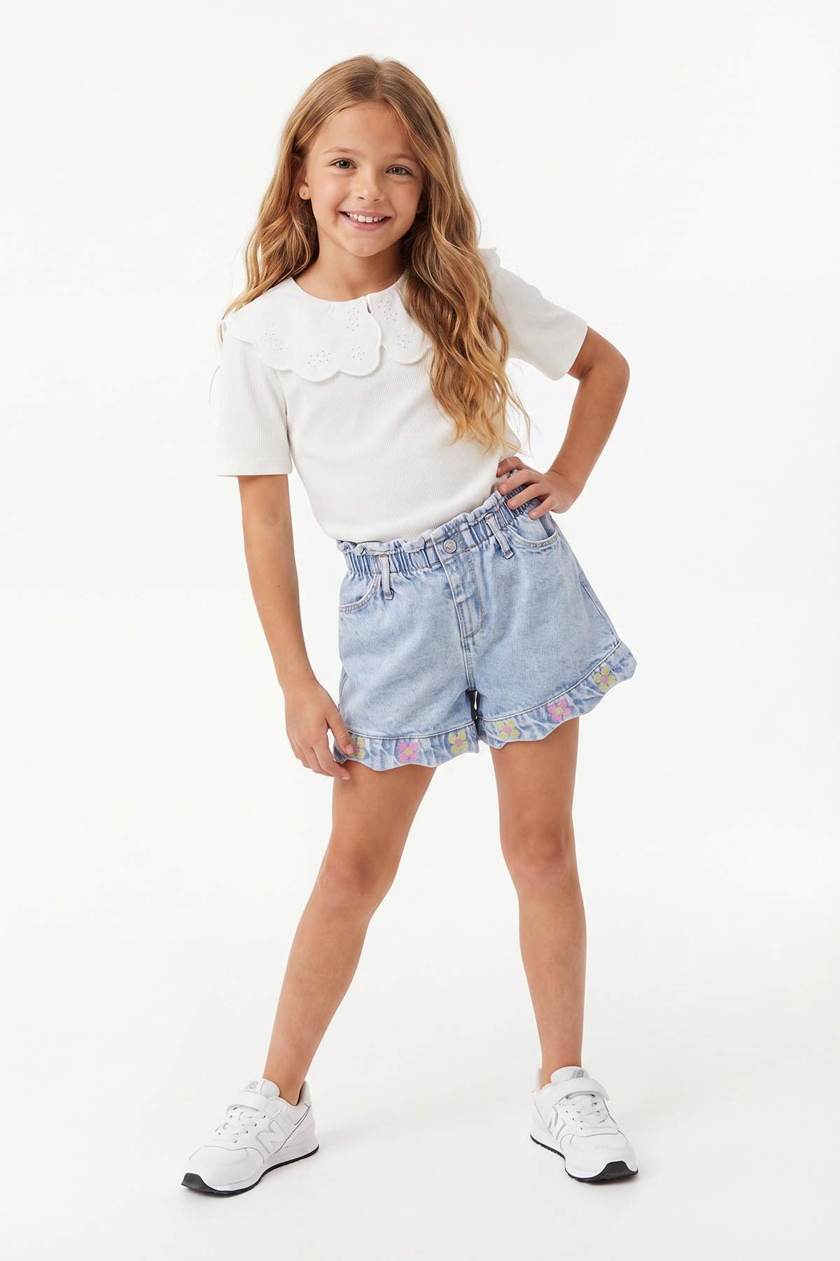 TRENDYOLKIDS Ecru dívčí pletené tričko s límečkem TKDSS26TS00052