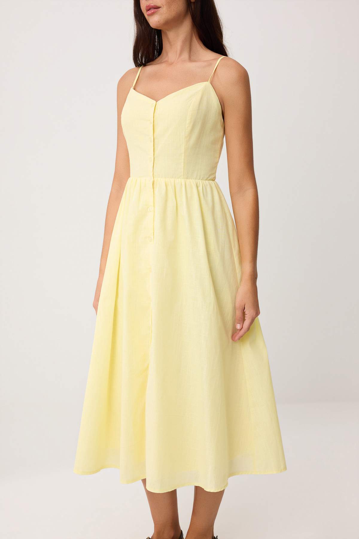 Trendyolmilla  Açık Sarı Çiçekli A Kesim Düğmeli Midi Dokuma Elbise TWOSS25EL00524 - Görsel 3