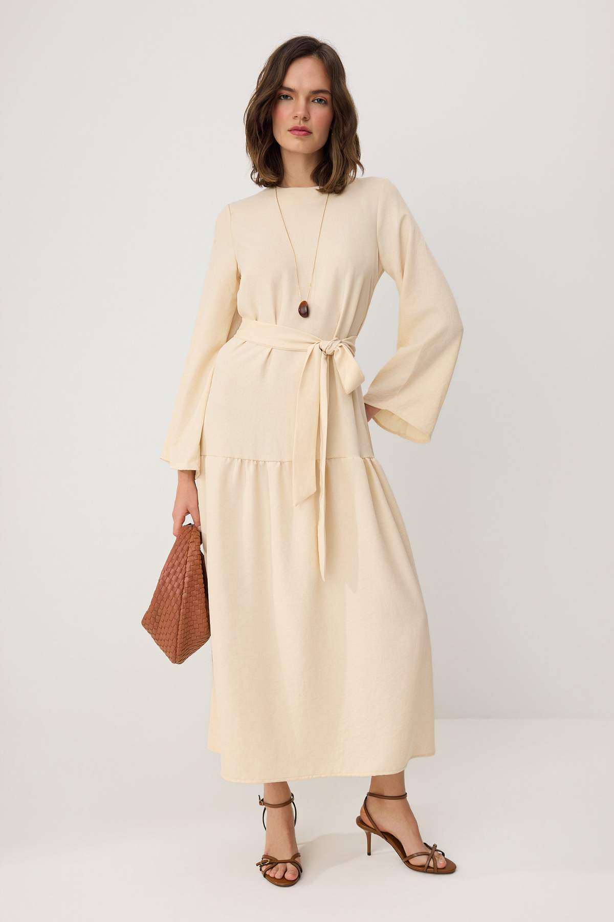 Trendyol Modest Sukienka i kombinezon w kolorze ecru, bez podszewki, z gładki...