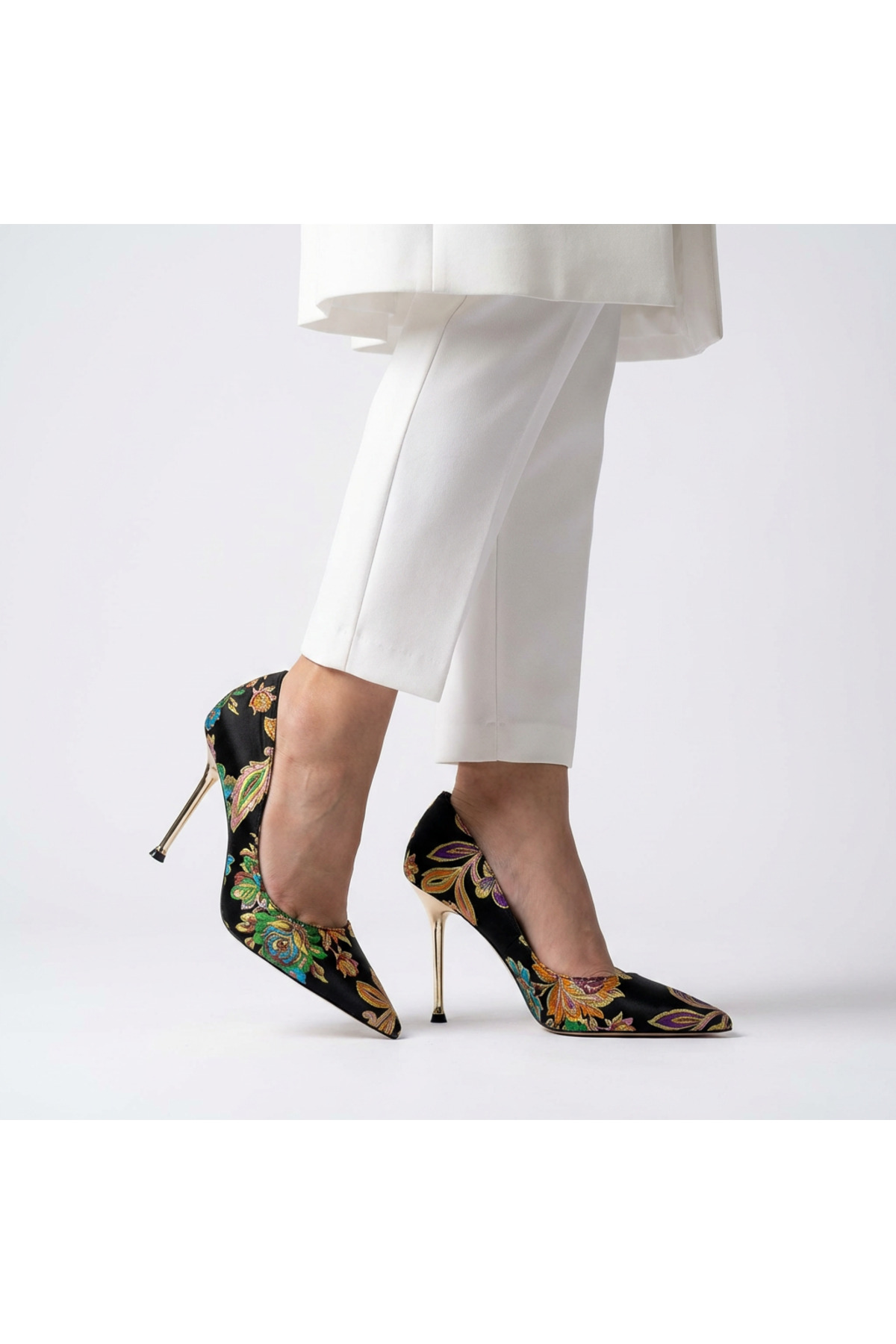 Letafia  Valley Etnik Desen Arkası Kapalı Topuklu Ayakkabı - Görsel 2