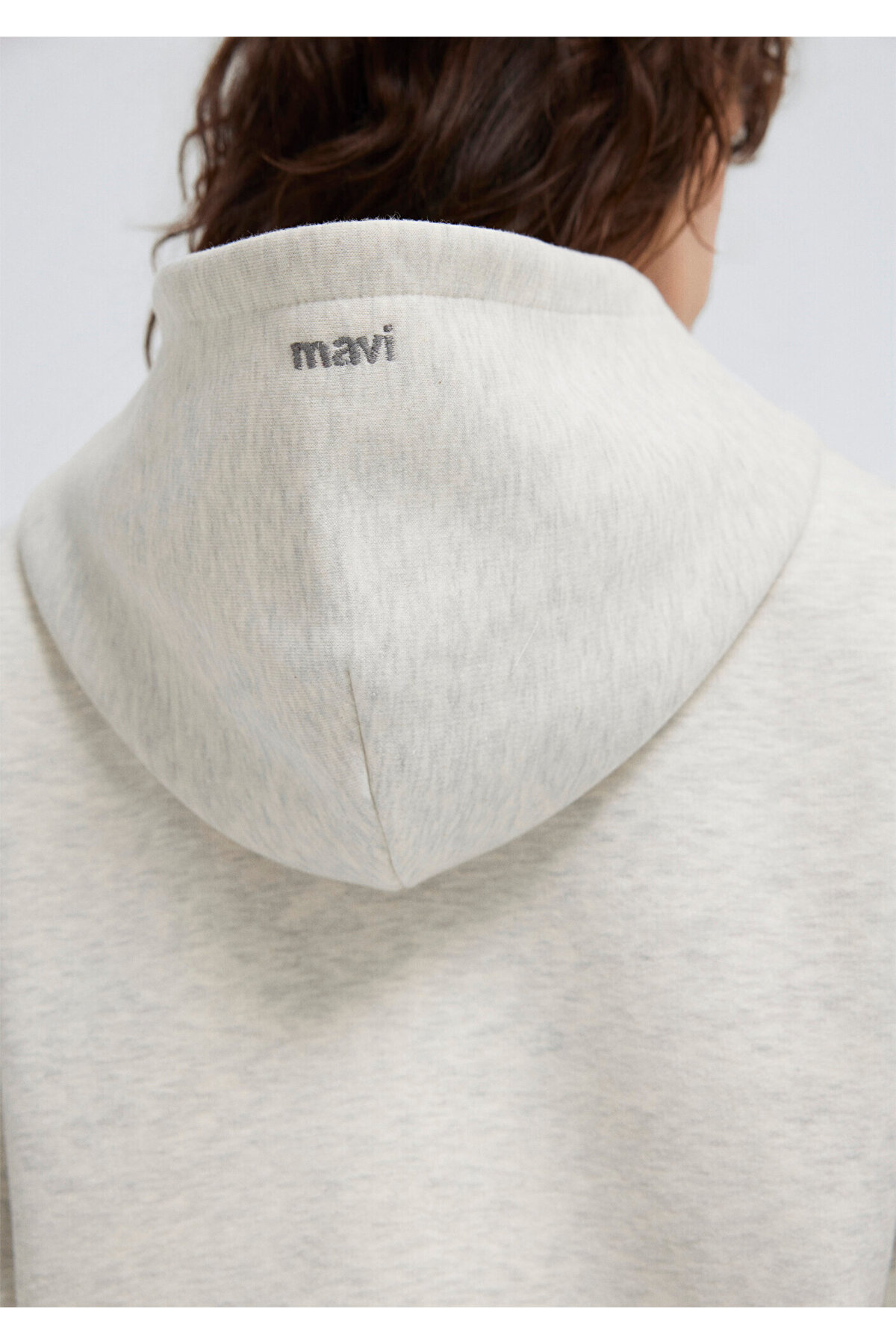 Mavi  Logo Nakış Detaylı Kapüşonlu Bej Sweatshirt 1S10532-85576 - Görsel 7