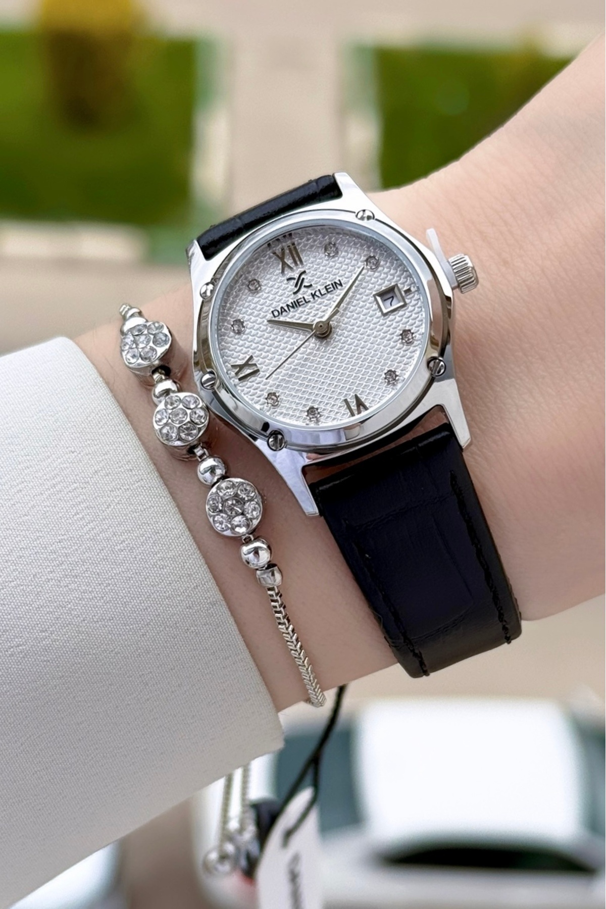 Women's Wrist Watch & Bracelet in Black
