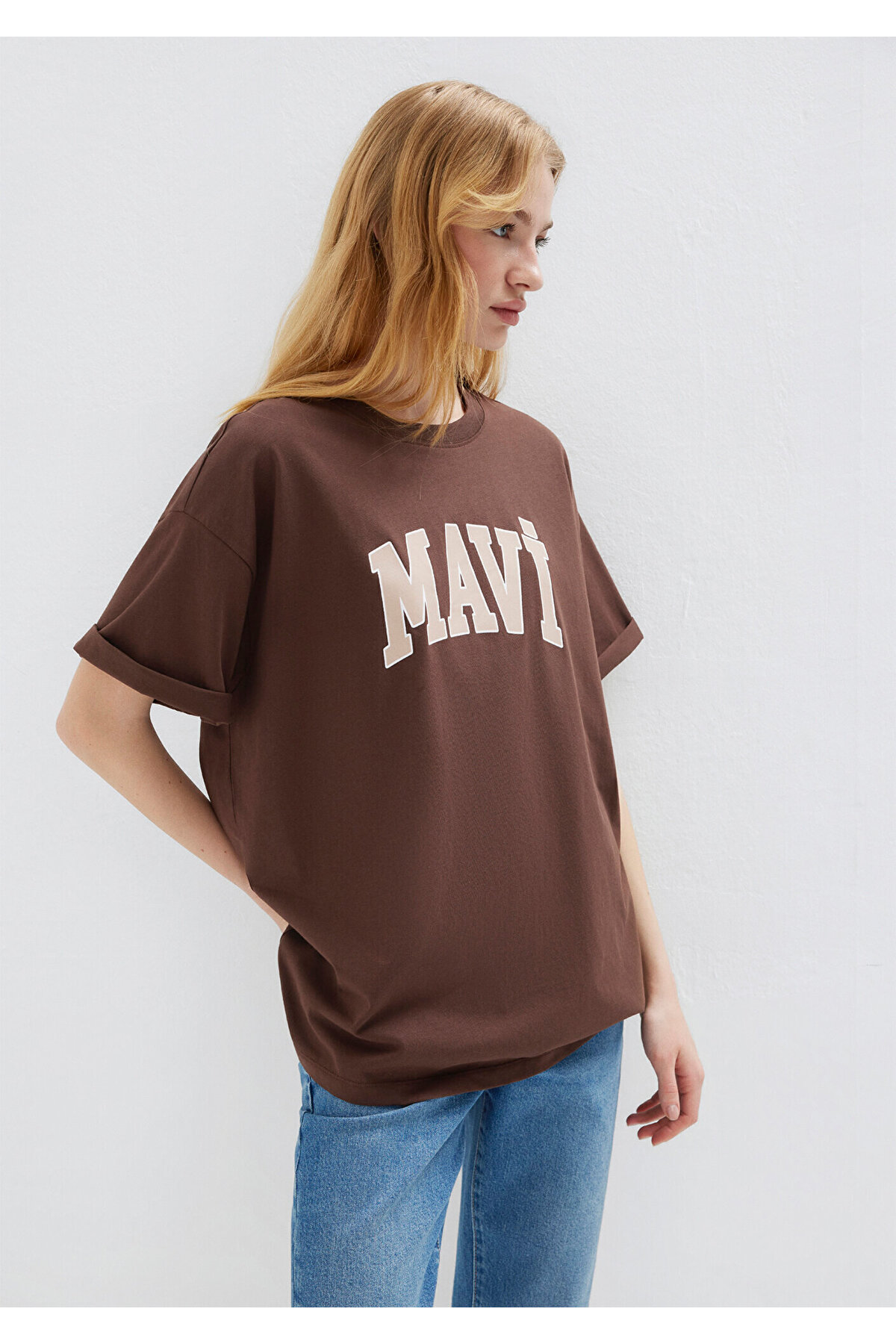 Mavi  Logo Baskılı Kahverengi Tişört Oversize / Geniş Kesim 1600843-88062 - Görsel 2