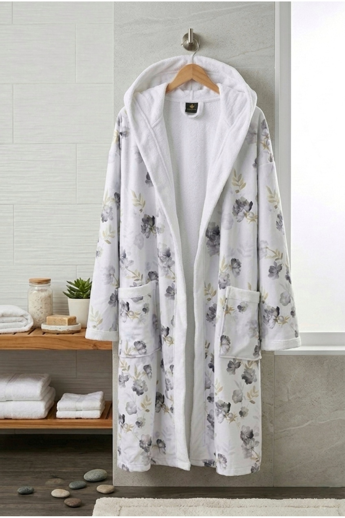 Soft Petal Cotton Patterned Hooded Bathrobe