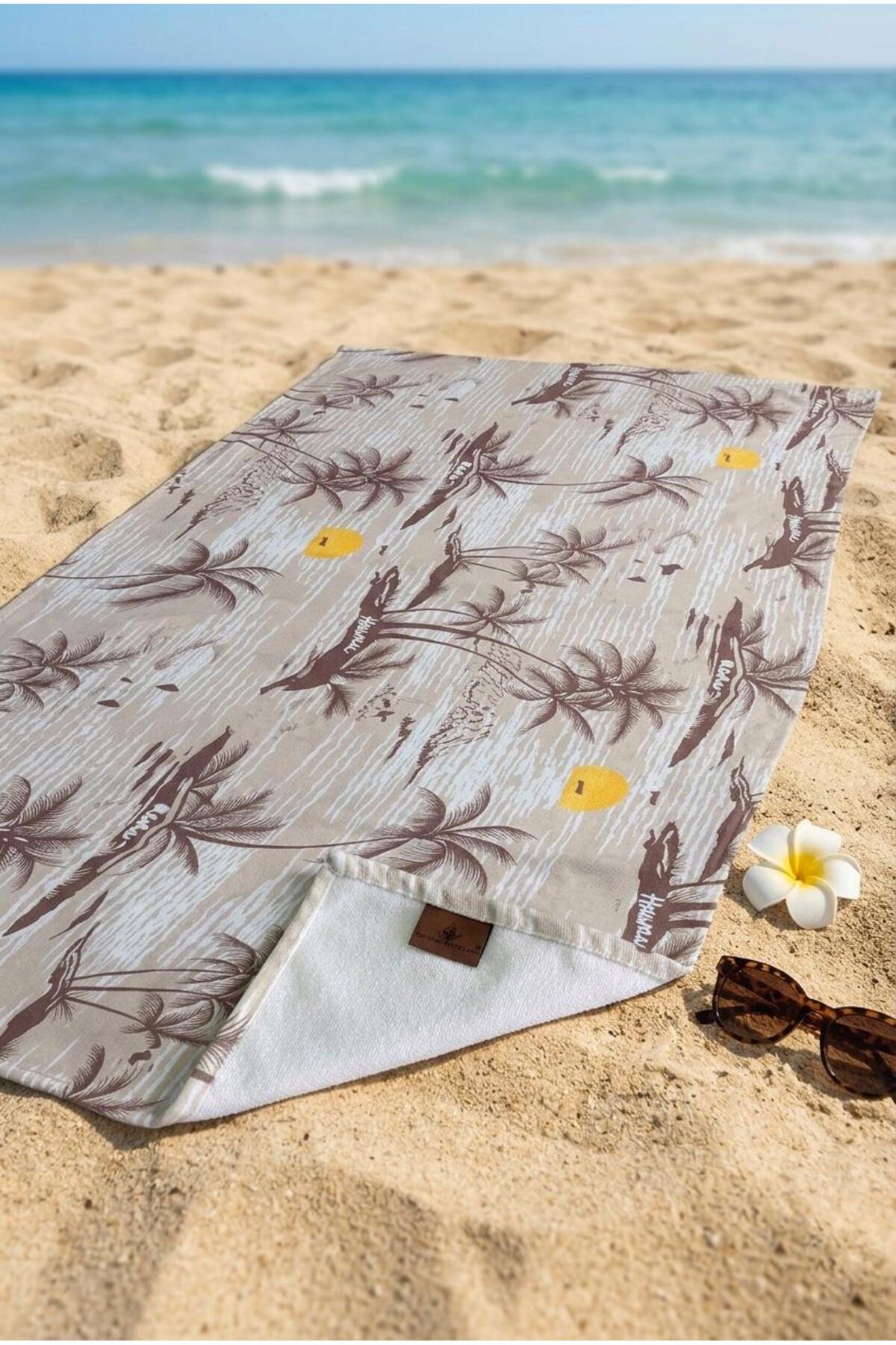 Retro Island Beige Beach Towel 70 x 150 cm