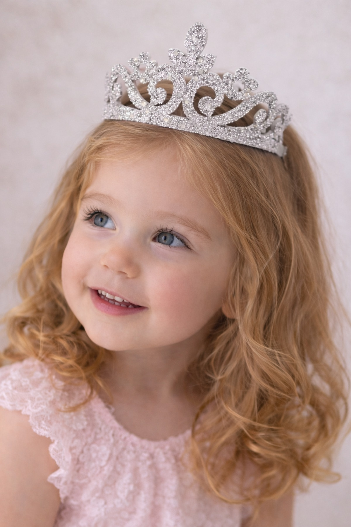 Girl princess crown birthday party crown shedding glow