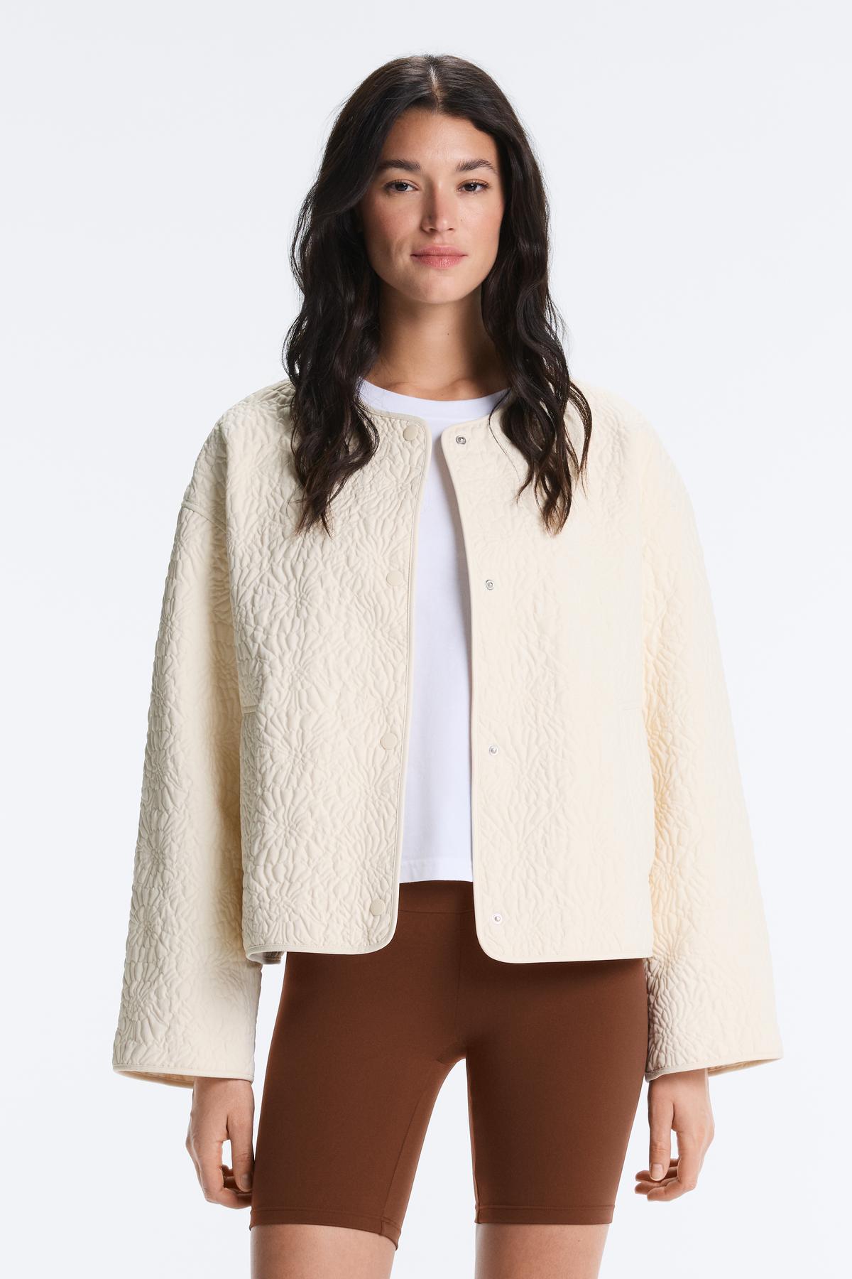 Oysho  FELLEX® AEROGEL dolgulu çiçekli ceket