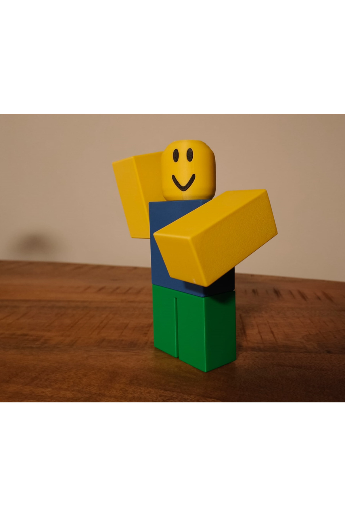 OKO DESİGN Roblox Noob Karakter Figürü - Masaüstü Obje - 13cm