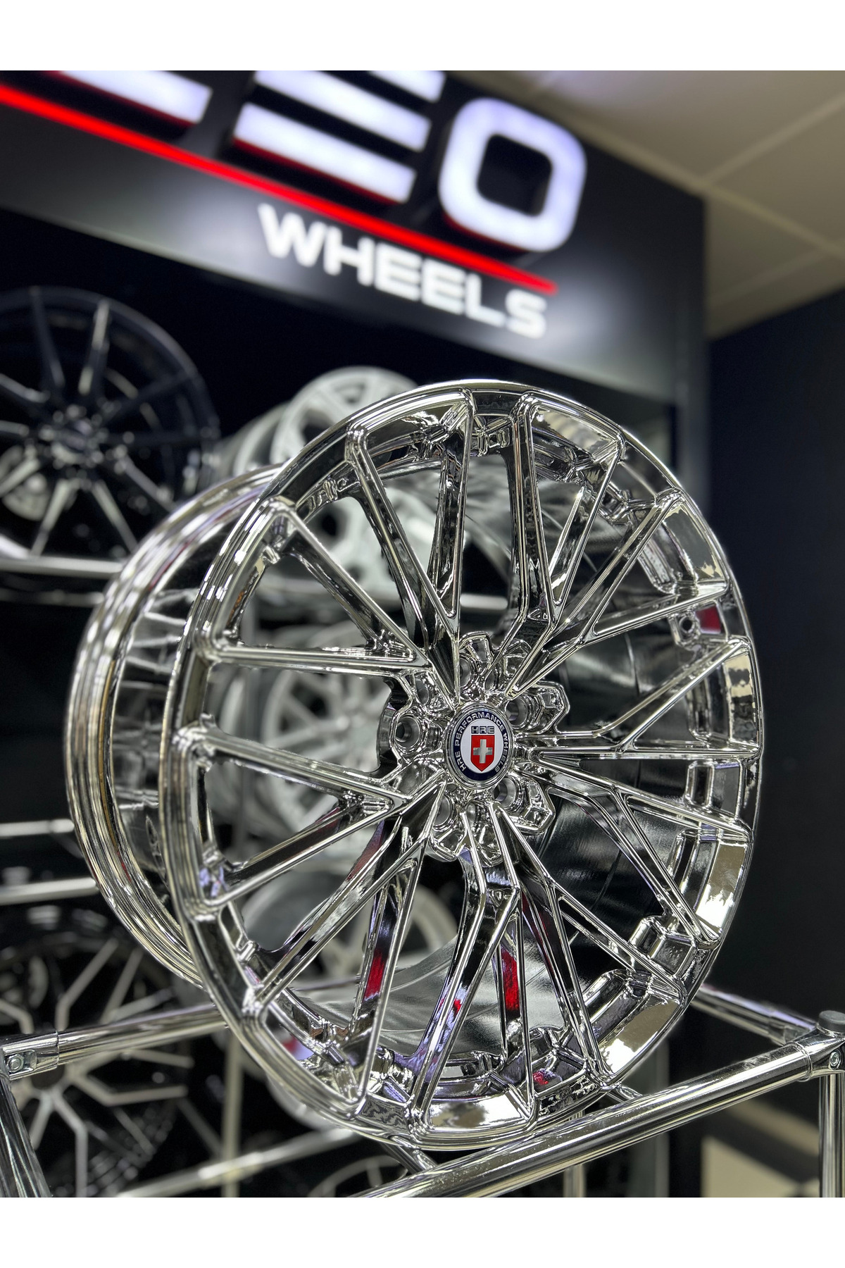 R1W 19'' 5x112 HRE FF28 CHROME JANT MODELİ - Fiyatı, Yorumları