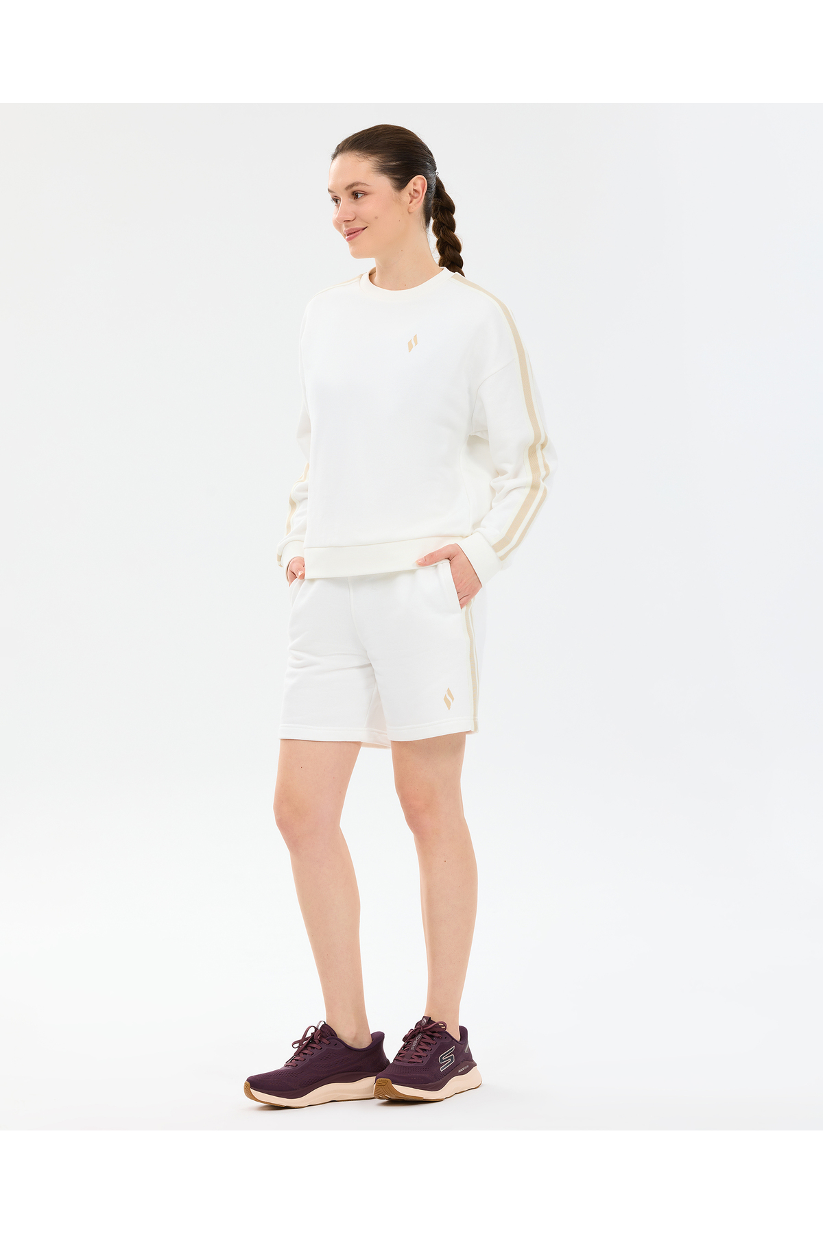 SKECHERS W LW Fleece Loose Fit Sweatshirt Kadın Beyaz Sweatshirt S2610029-3855 görsel 3