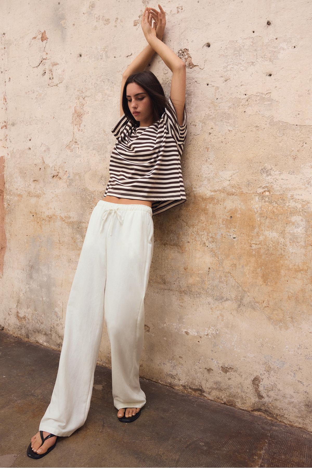 Stradivarius  Keten görünümlü bağcıklı pantolon - Görsel 2