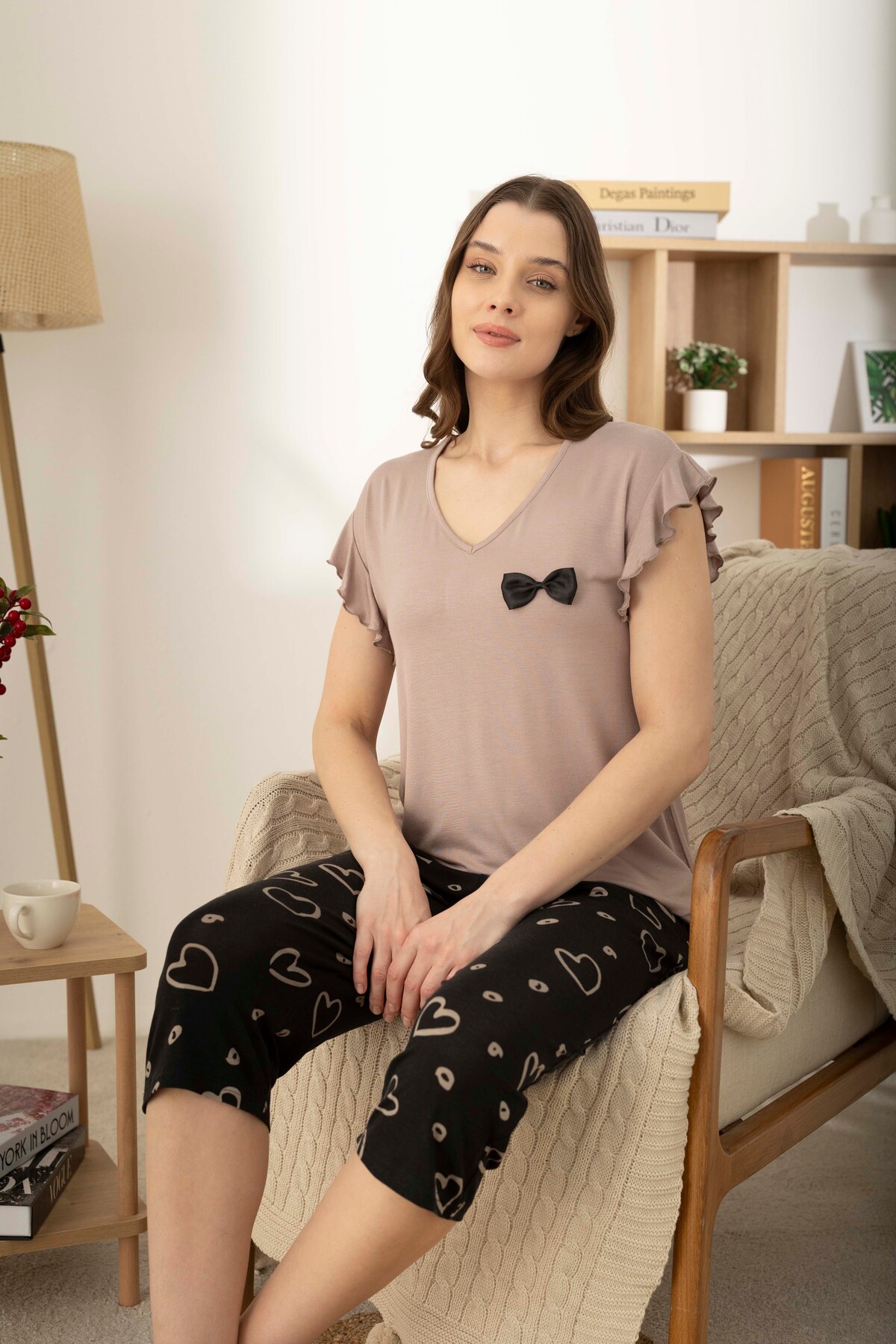 Mink Ring Viscose Short Sleeve Capri Pajamas Set