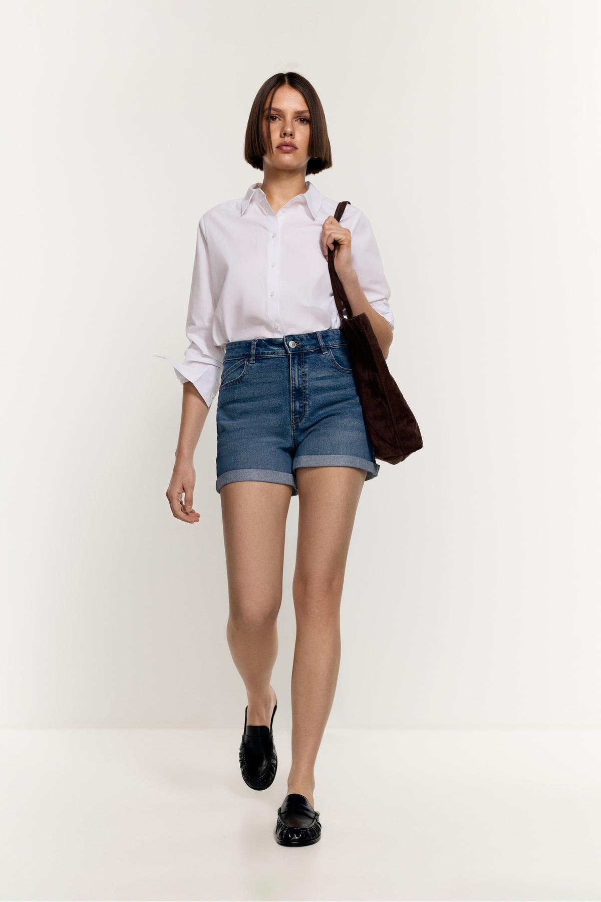 Stretch denim shorts
