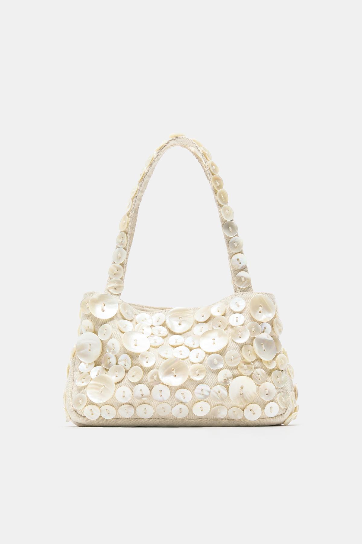 Button shoulder bag