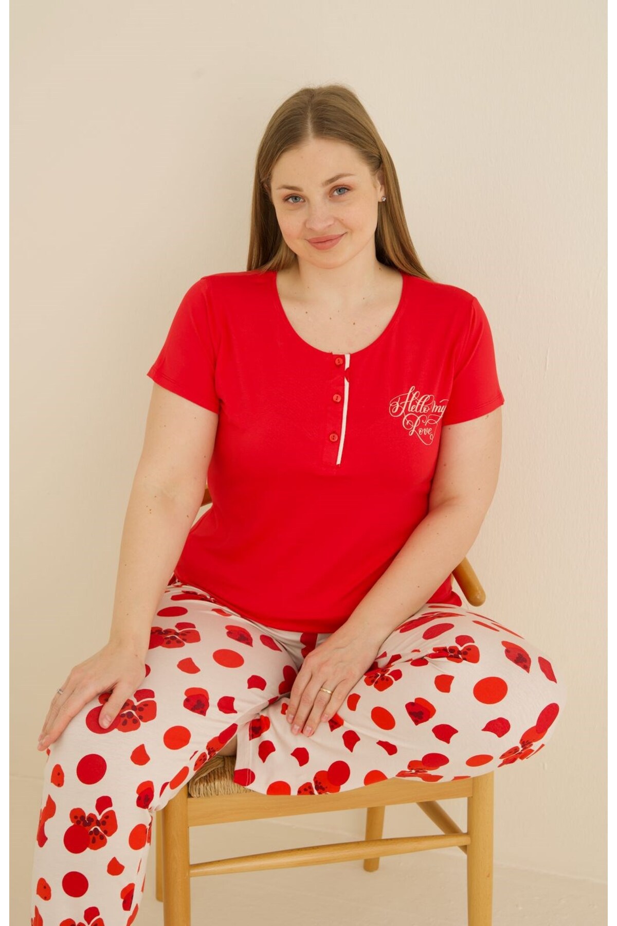 Women's Red Plus Size Patterned Crew Neck 3 Buttons Viscose Short Sleeve Pajamas Set