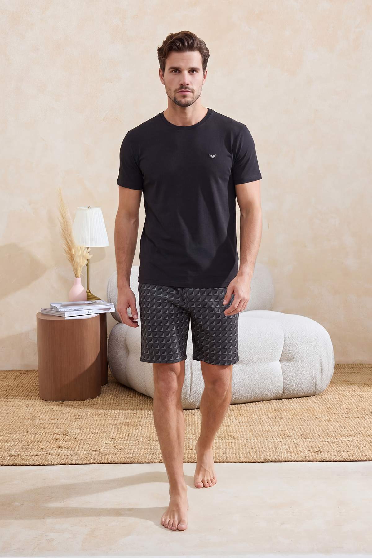 Trendyolmilla Man Siyah Regular Geometrik Baskılı %100 Pamuk Yazlık Örme Pijama Takımı TMNSS26PT00039