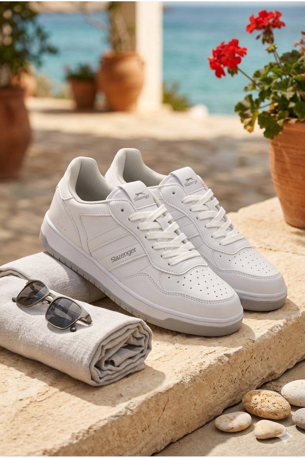 کفش ورزشی راحتی مردانه فاکس مدل Sneaker سفید/خاکستری با کفی راحت اسلازنگر کفش اسنیکر Slazenger