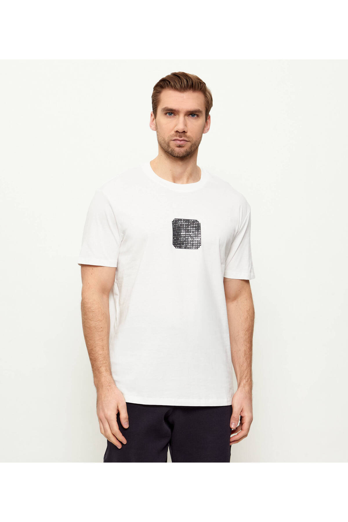 تی‌شرت آستین کوتاه مردانه یقه گرد نخی ساده سفید آرمانی اکسچنج تی شرت Armani Exchange