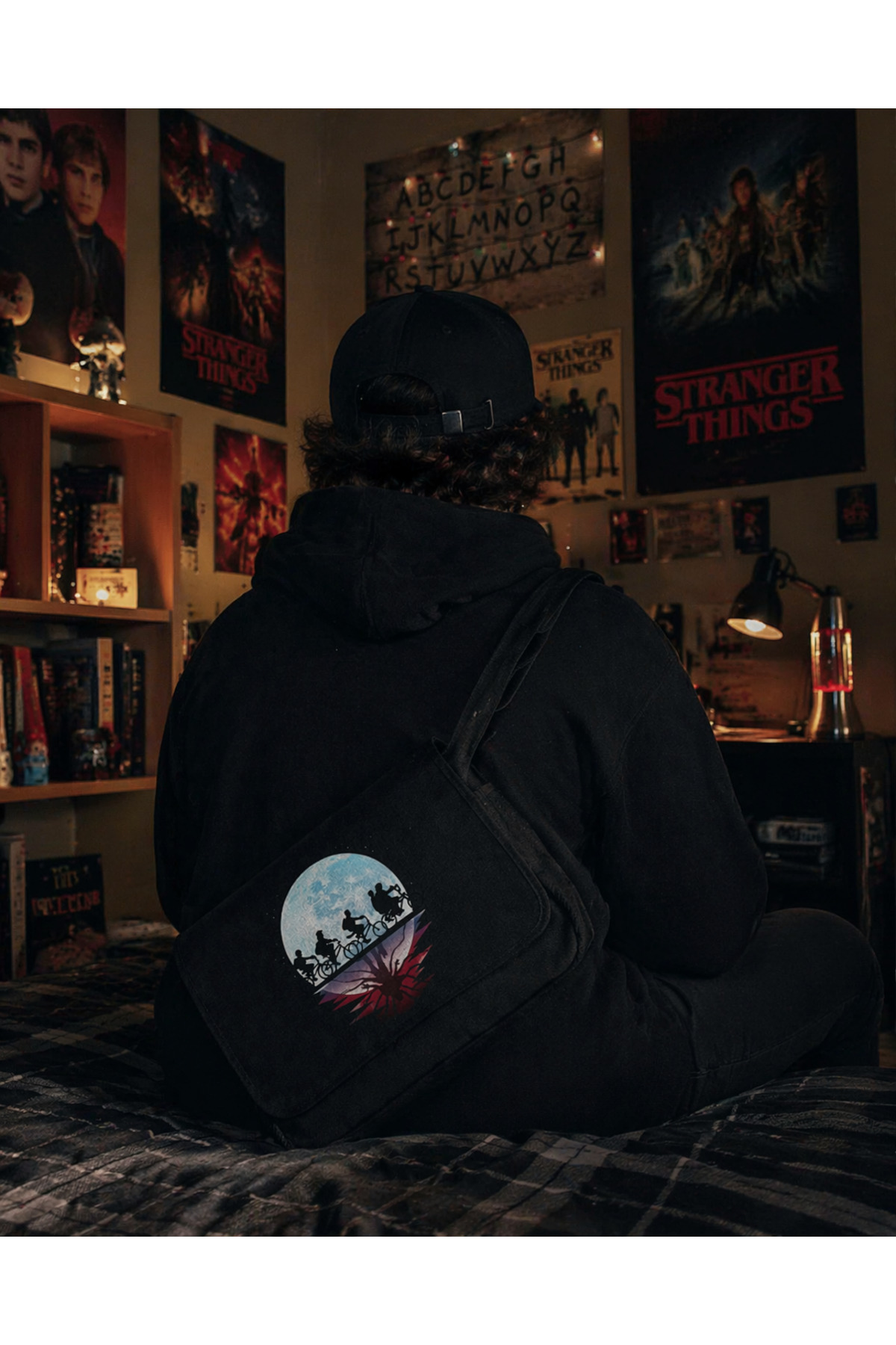 dompulerimoda  Stranger Things Moon Postacı Çanta Unisex Sokak Tarzı - Görsel 2