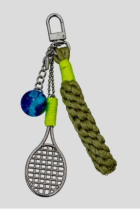 Dinç Spor Metal Tenis Raketi Figürlü Paracord Anahtarlık – Neon Detaylı Premi...