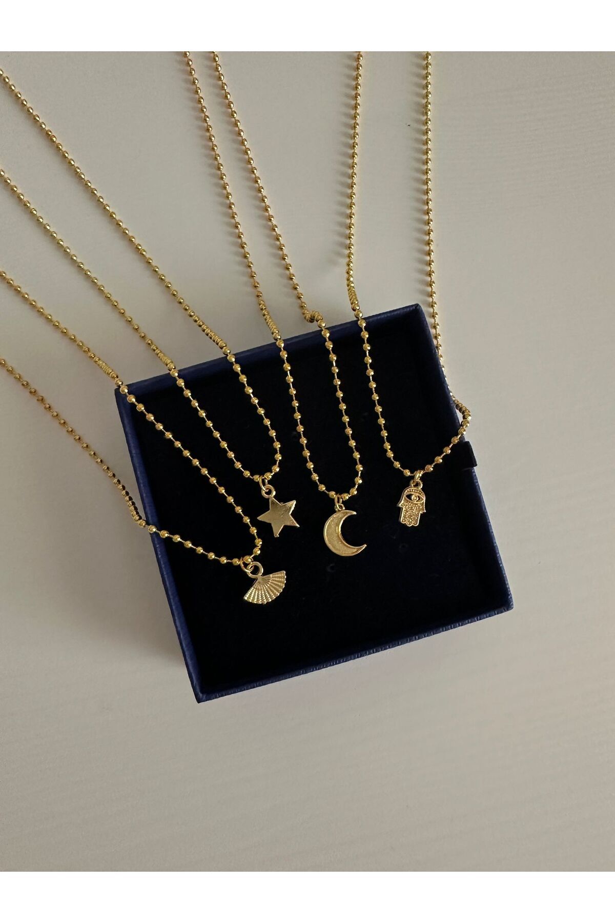 Yelpaze Charm Top Detaylı Kalın Gold Zincir 45 Cm Kadın Kolye - Detay Görseli 3