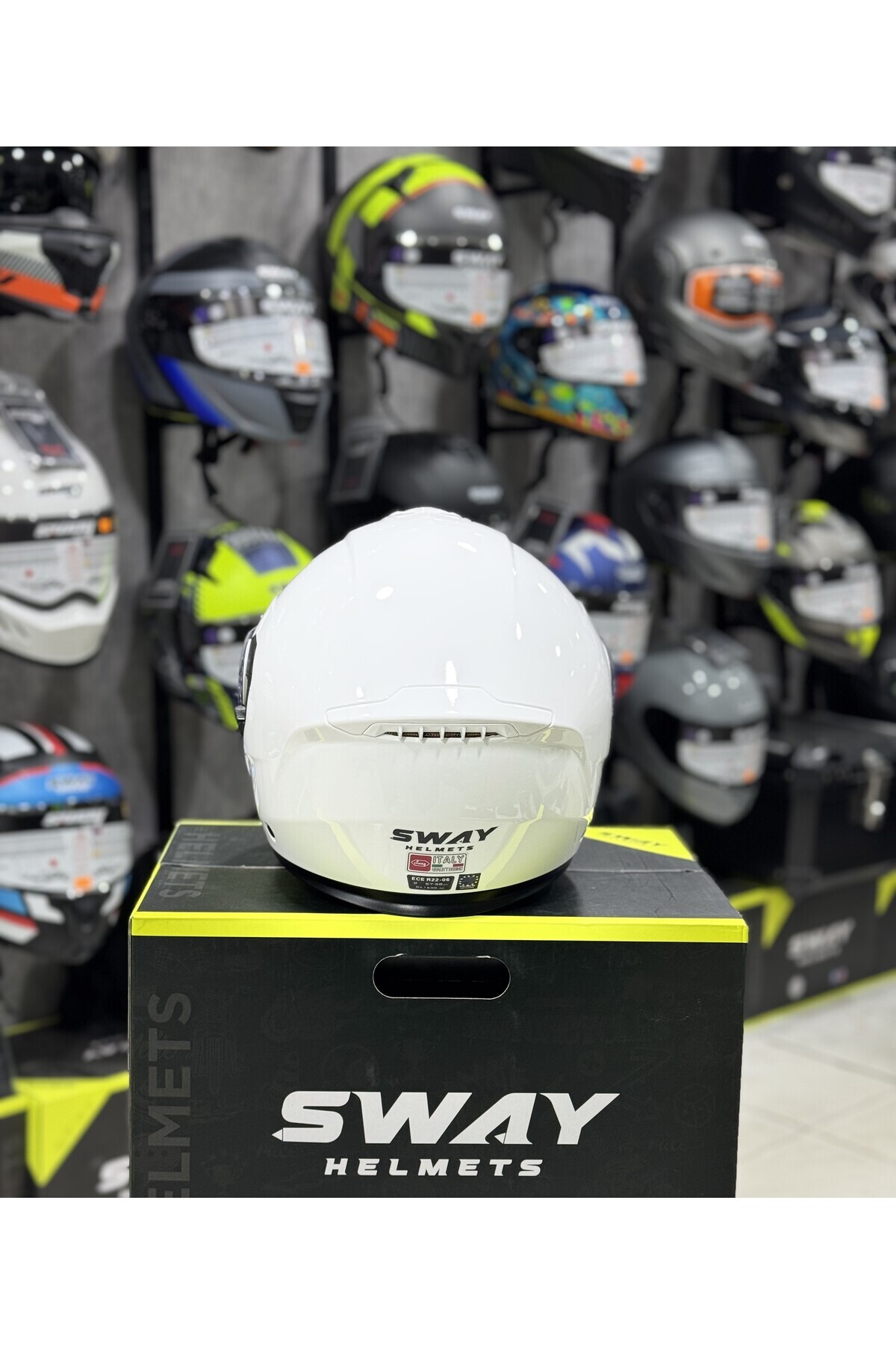 Sway Beyaz Çene Açılır Kask ECE 22.06 Double Vizör Pinlock 70