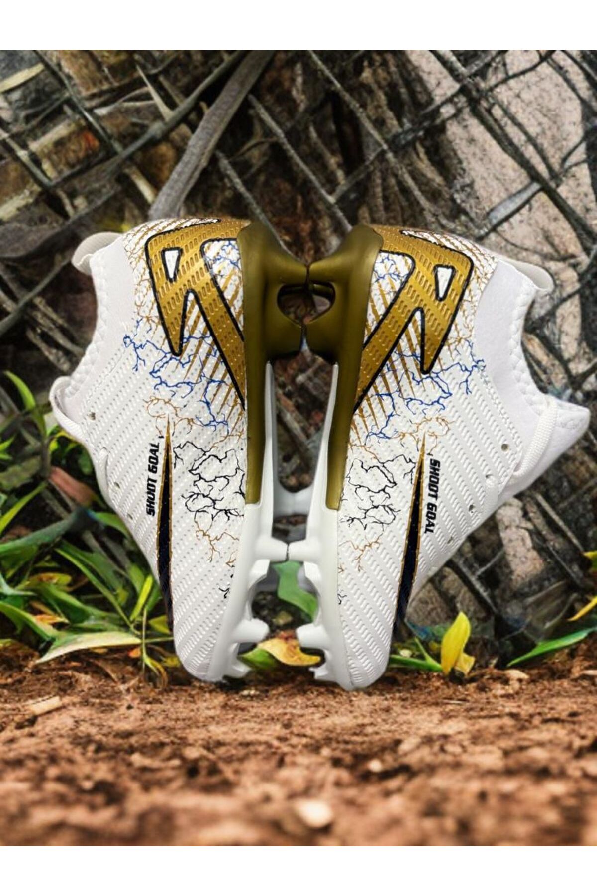 Boys Football Sports Shoes with Crampons and Socks (White-Gold Color